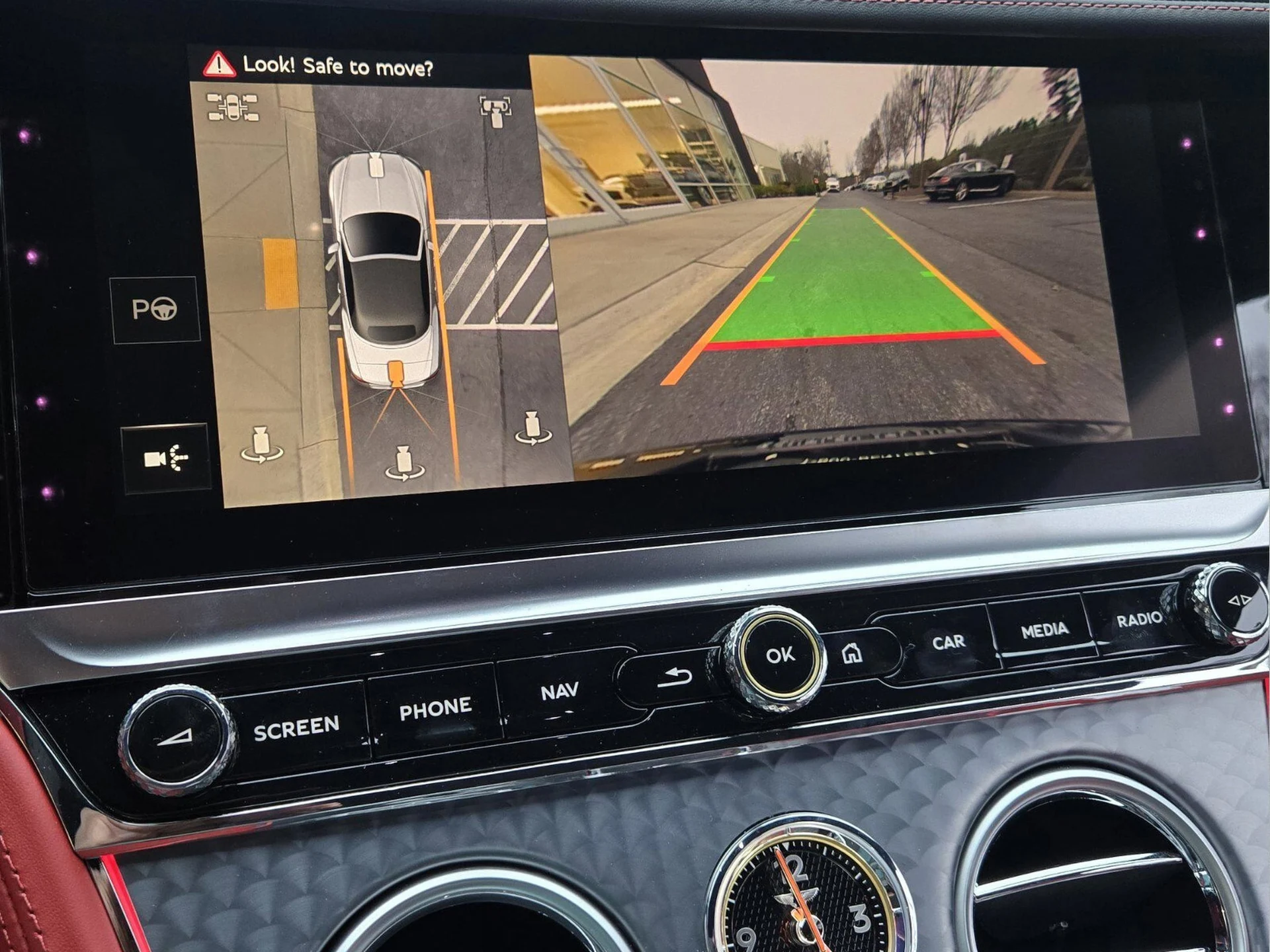 mph041_3175936840_4a9ee217b9f6d3f2c2e9699dd137de34x_bad021e593