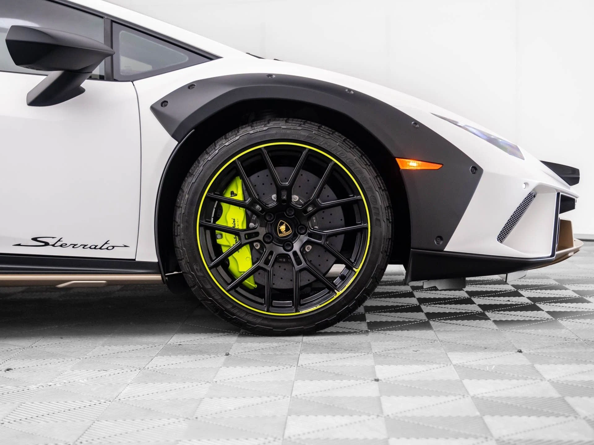 mph041_3216252969_7de511c6c3bc44b9831811fecad2e490x_abe79fcd12