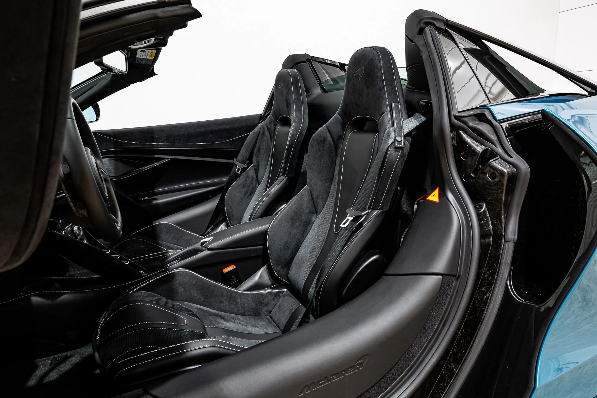 mph041_3218377690_24_p42_l_f0f7f1510b