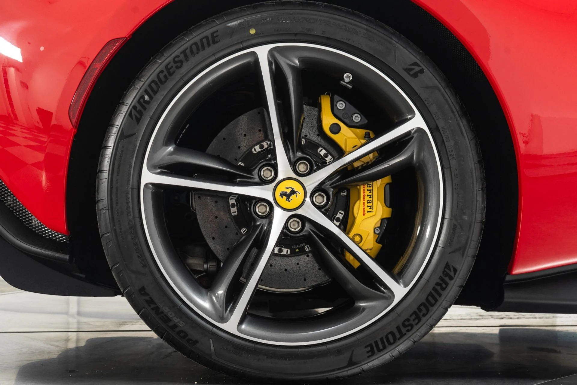 mph041_3218795207_Used_2025_Ferrari_296_GTS_1752590210_3a8cfc9058