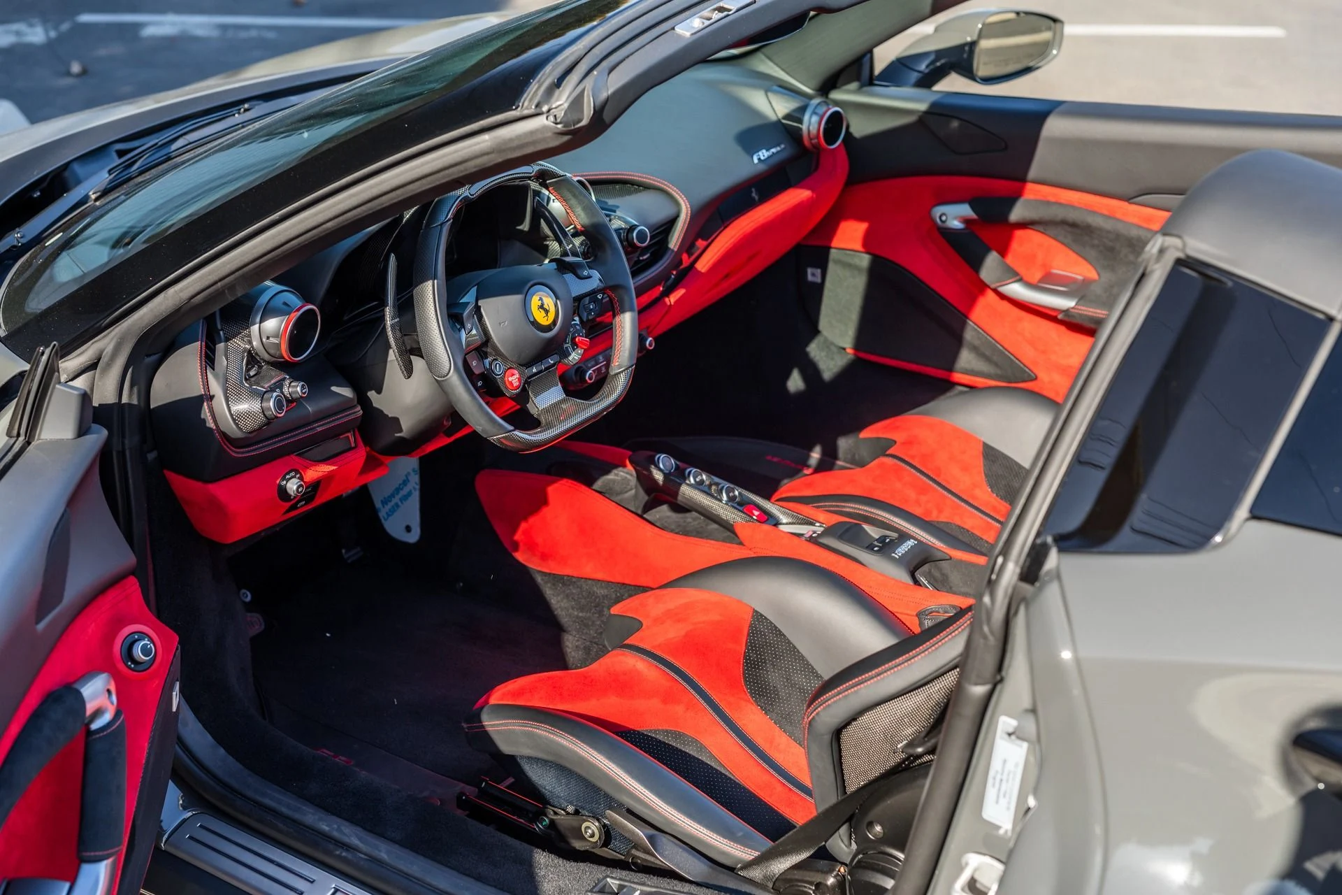 mph041_3235720119_Used_2023_Ferrari_F8_Spider_1736988453_ded27fae74