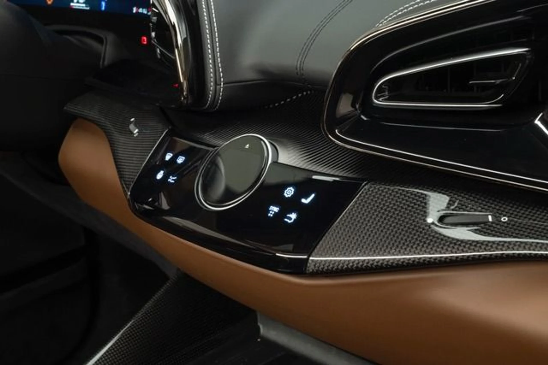 mph041_3236946373_Used_2024_Ferrari_Purosangue_1772567983_9192c59de8