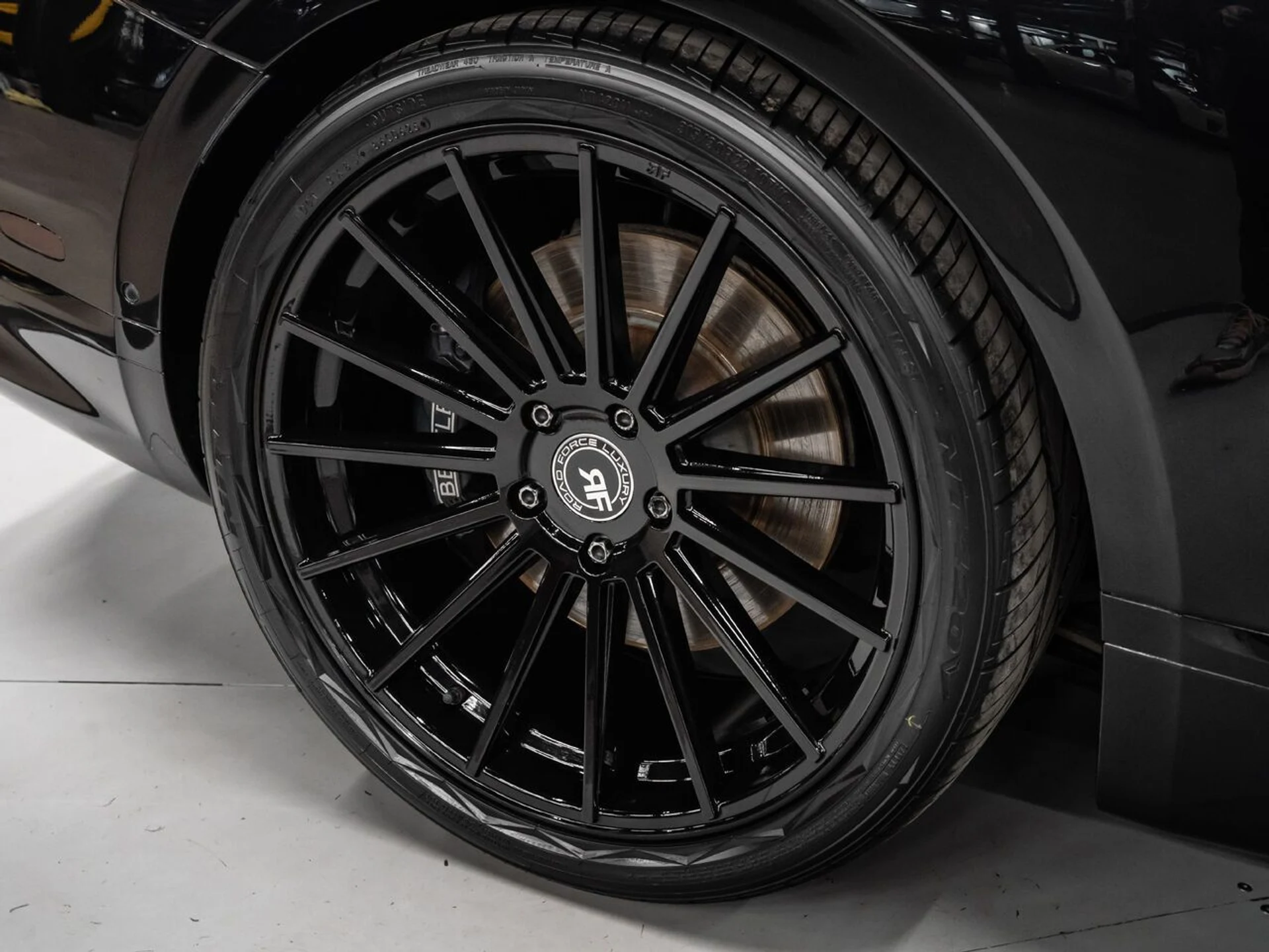 mph041_324070653_bentley_continental_2022_07dde8d89e