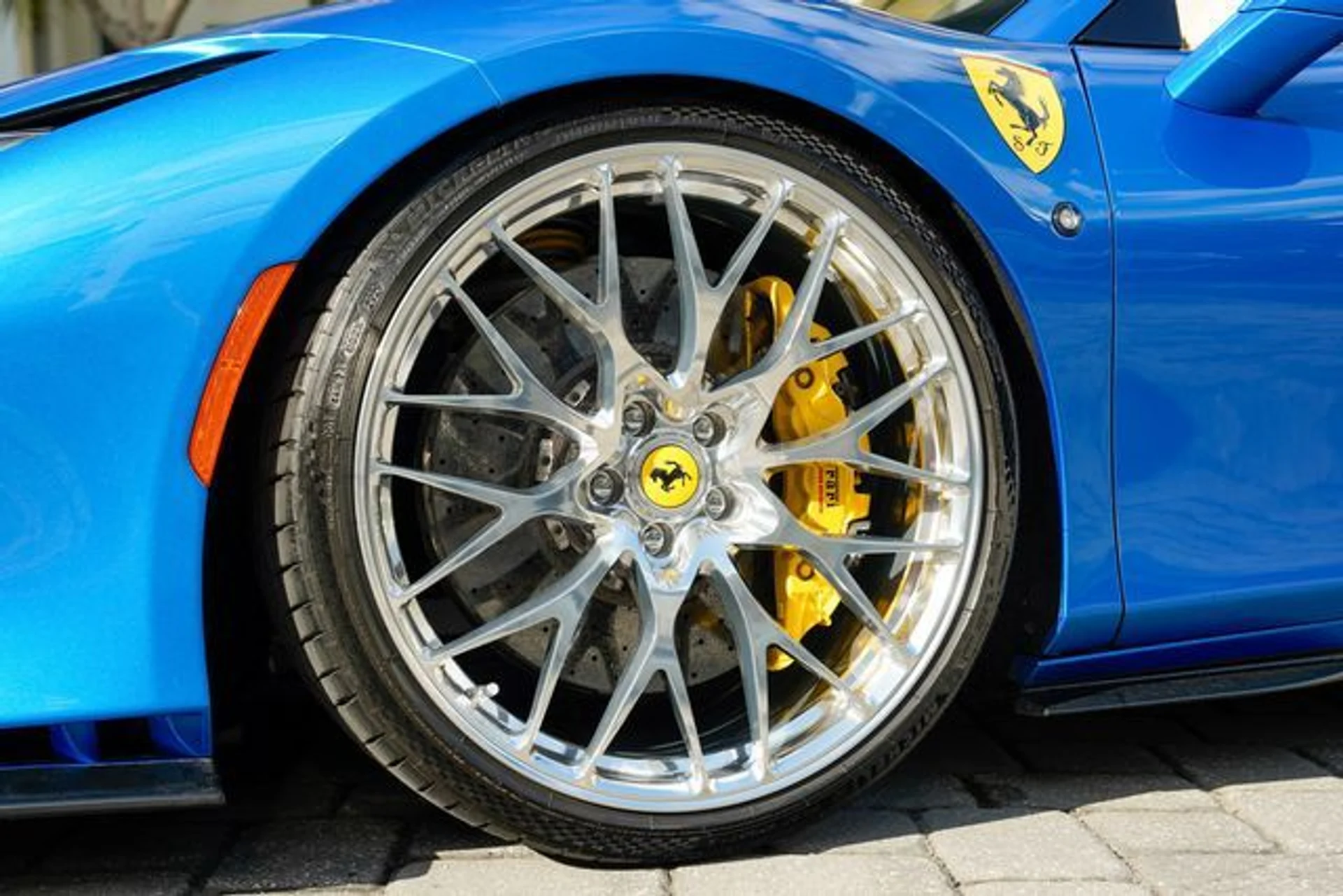 mph041_3244365406_22977757_42_12b4933008