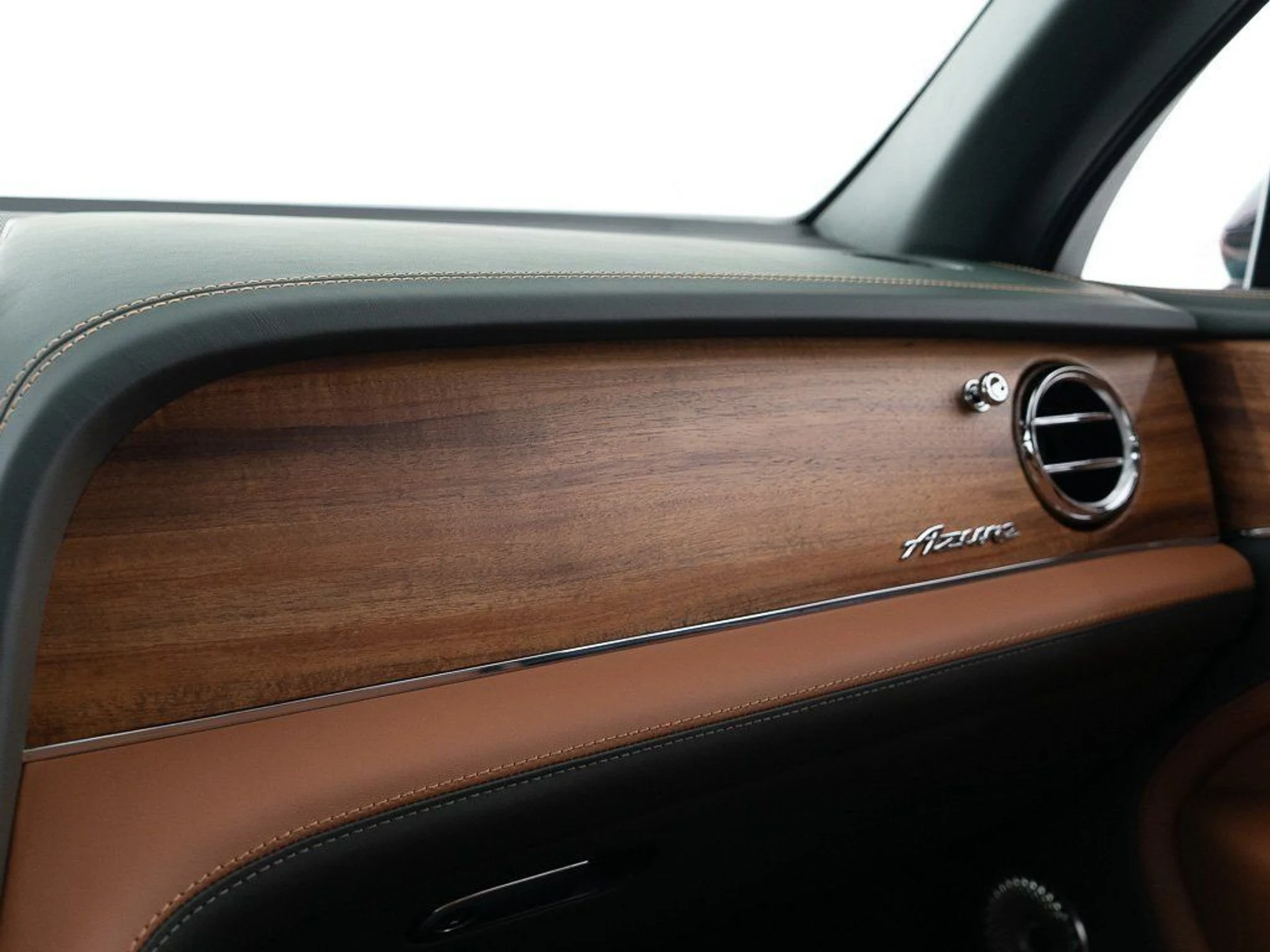 mph041_3280390720_6ad416794b867e69d2888cf65b454e78_c98e4b4ece