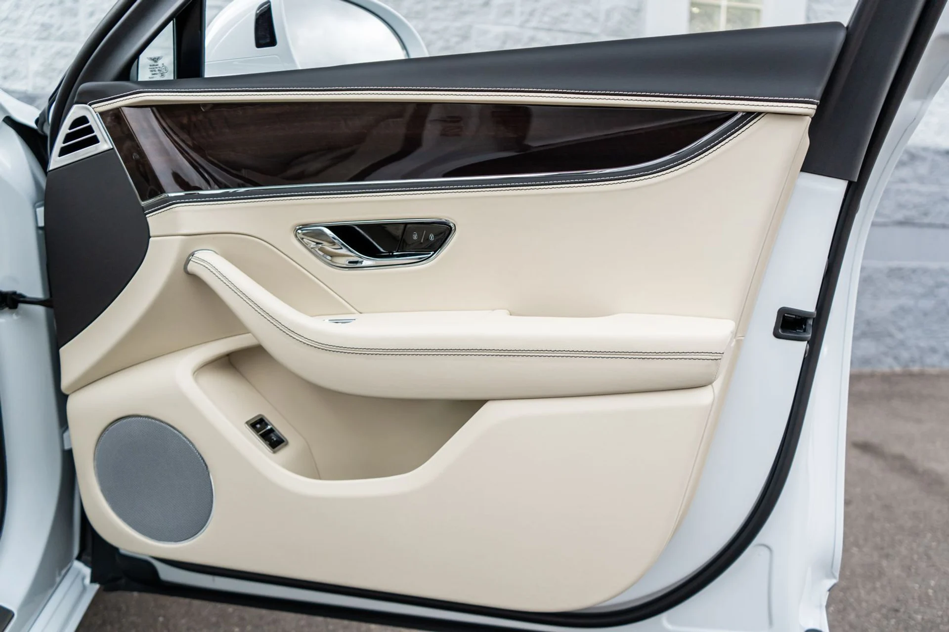 mph041_3284701660_41d61464_f297_465b_b55d_56815f090fbf_50bc810cd7