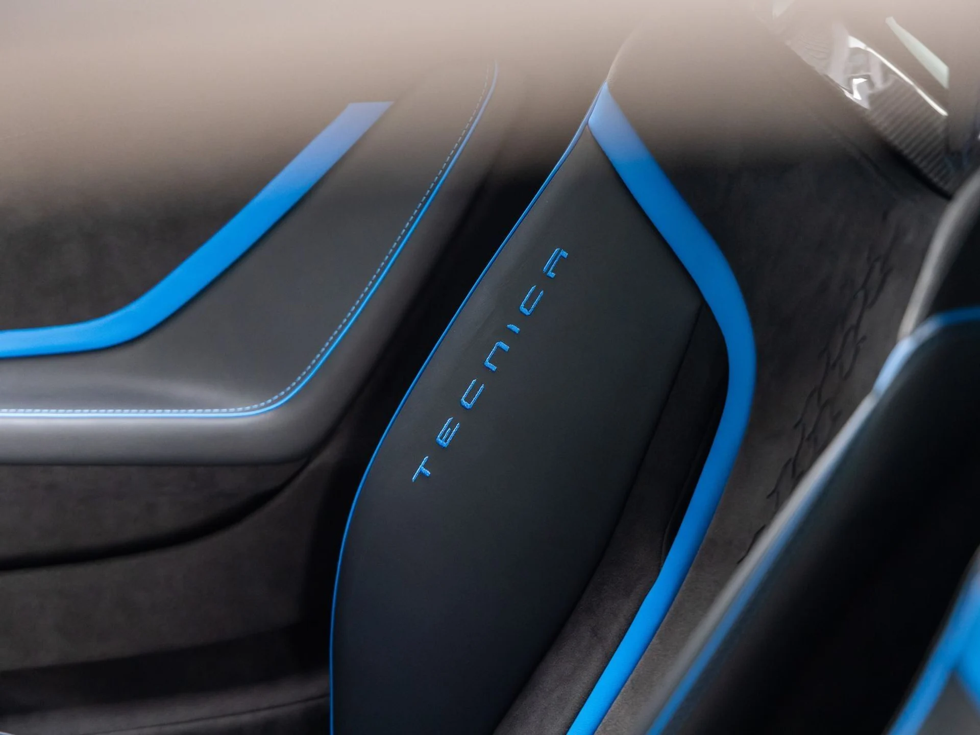 mph041_3285561231_42_6141a60f92