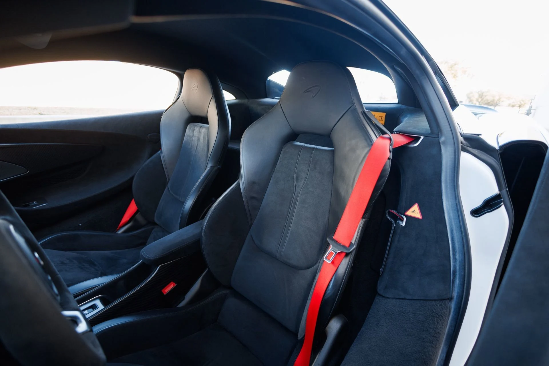 mph041_3299787434_eedd5b92a90a4715253a9128d81bce31x_29a4054028