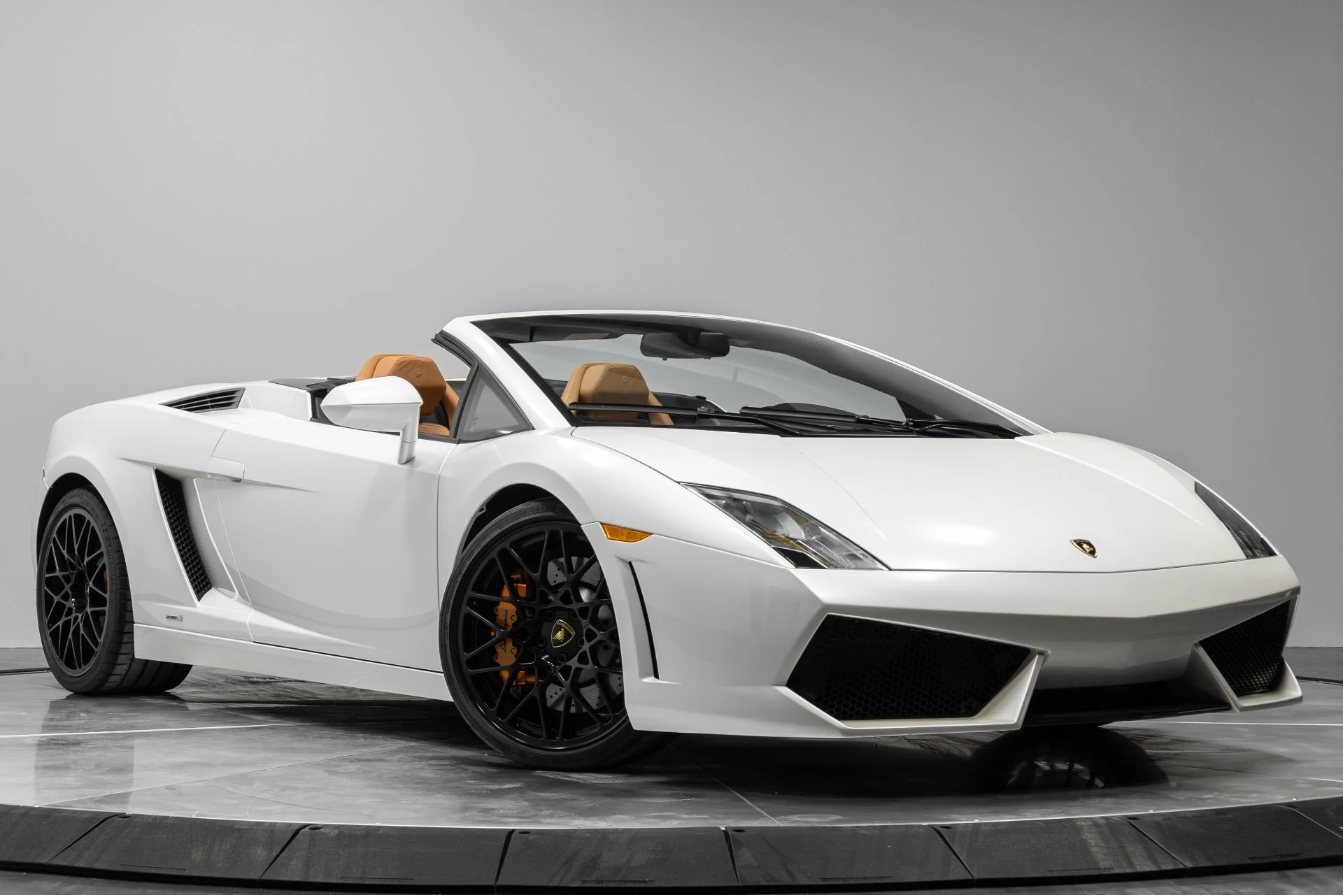 mph041_3308880101_Used_2010_Lamborghini_Gallardo_LP_560_4_Spyder_1766547982_cc56b5e074