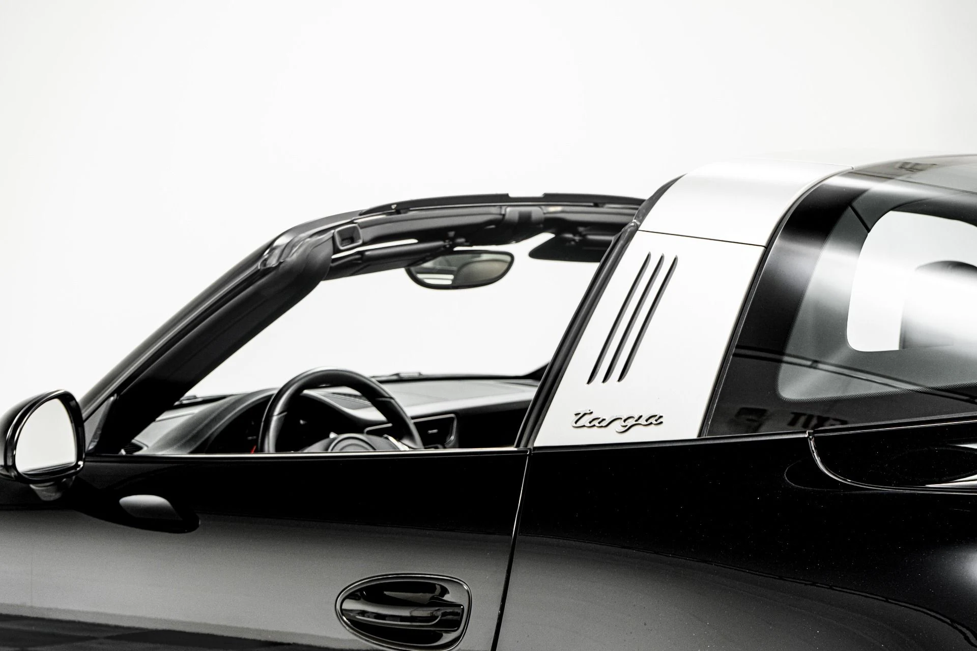 mph041_3314948555_Used_2016_Porsche_911_Targa_4_S_Premium_Package_Heated_and_Ventilated_Seats_1784745982_de42bd0b5a