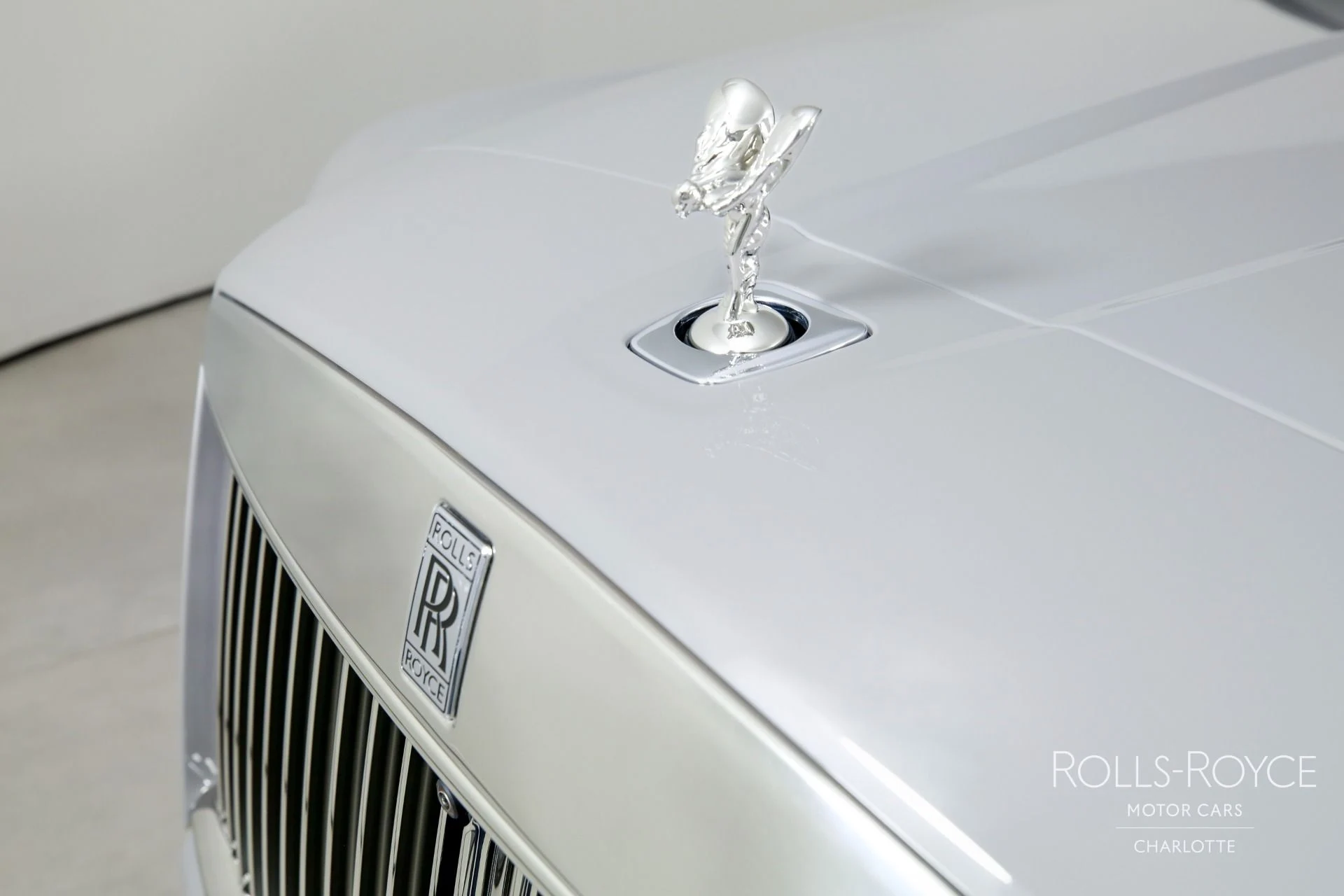 mph041_3327832291_Used_2025_Rolls_Royce_Cullinan_1771363273_6ba8826868