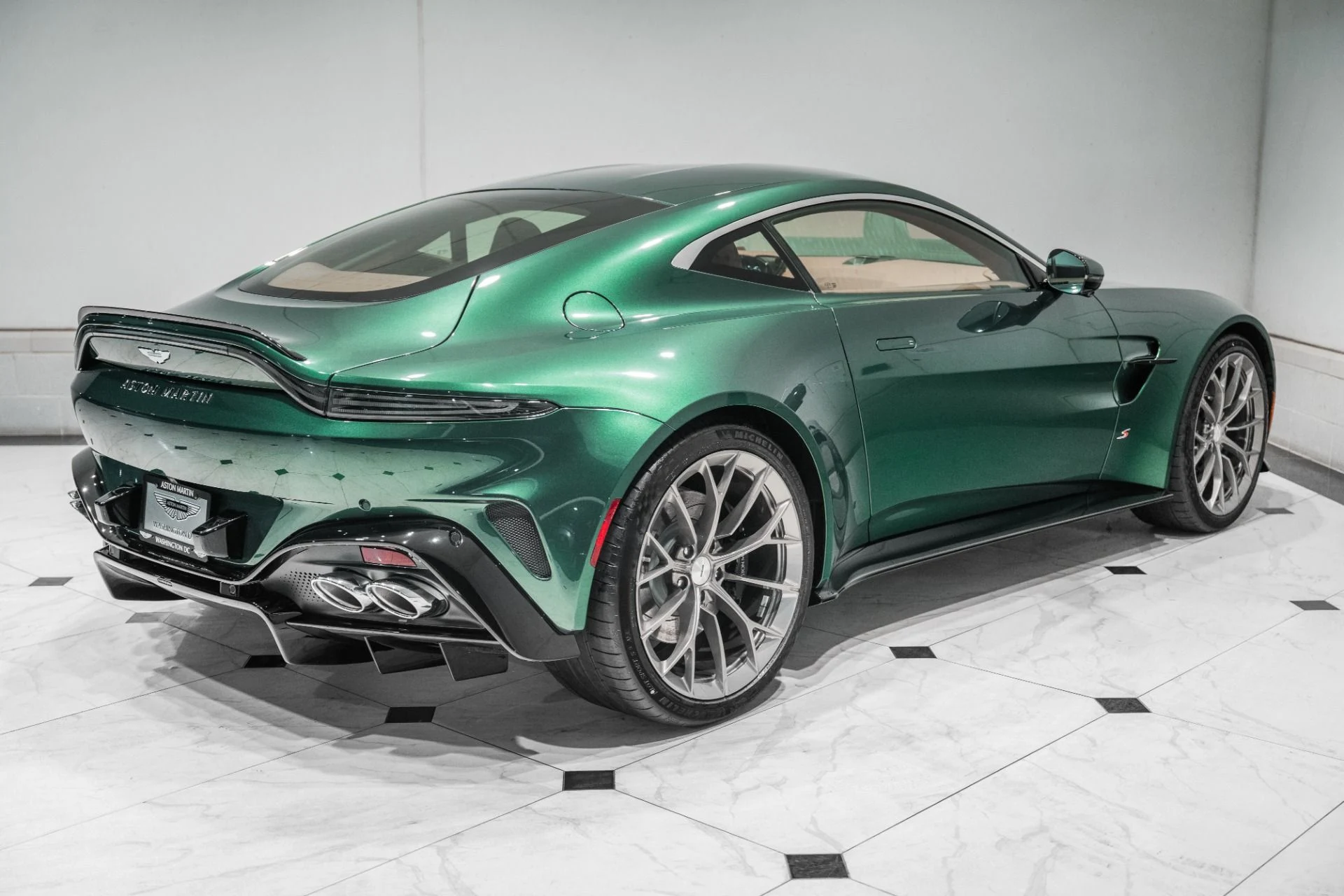 mph041_3327924764_New_2026_Aston_Martin_Vantage_S_1790177478_79004a54b1