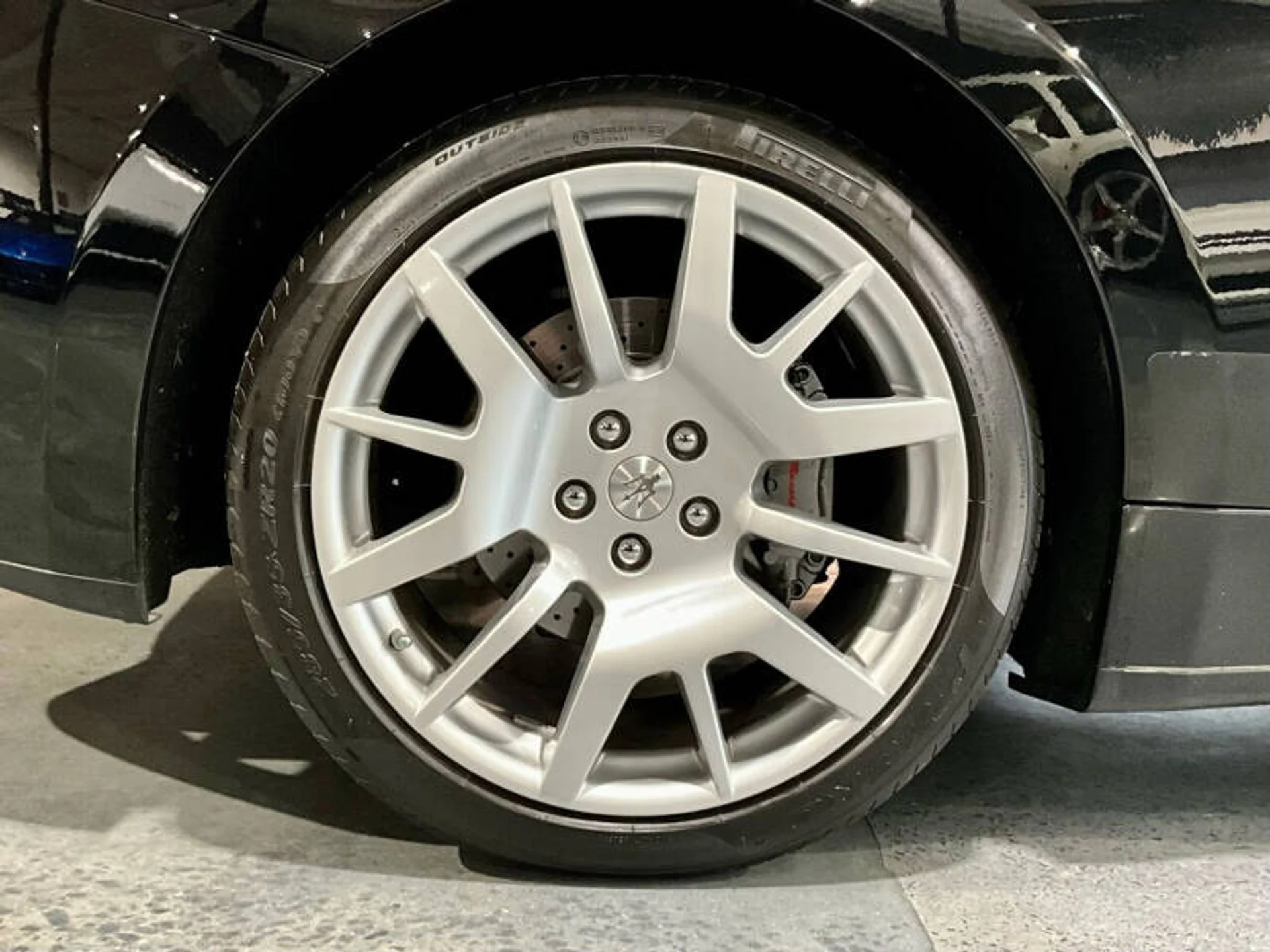 mph041_3334987000_2008_maserati_granturismo_base_2dr_coupe_5c5aa9d839