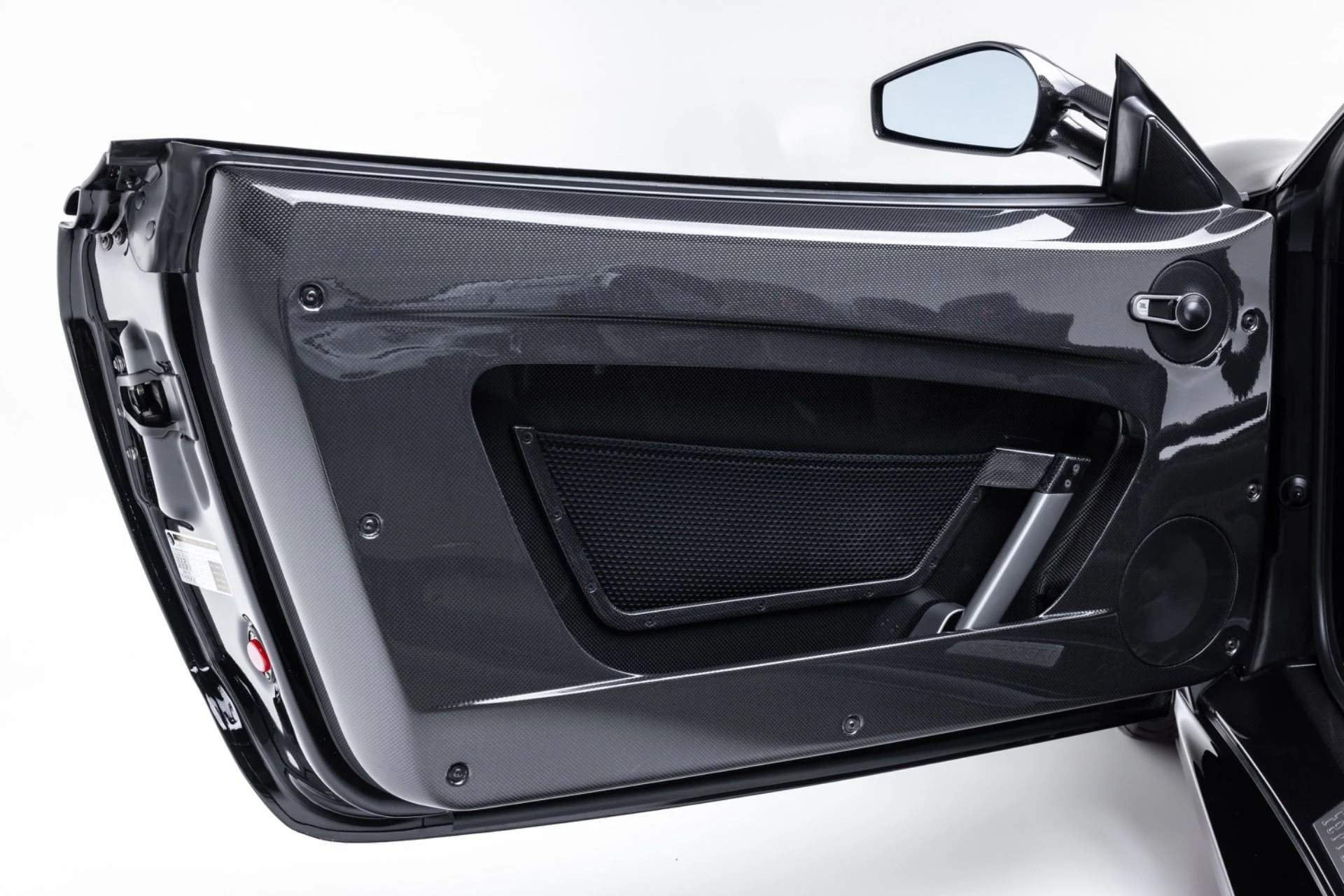 mph041_333717298_13488_p42_l_08818509ae