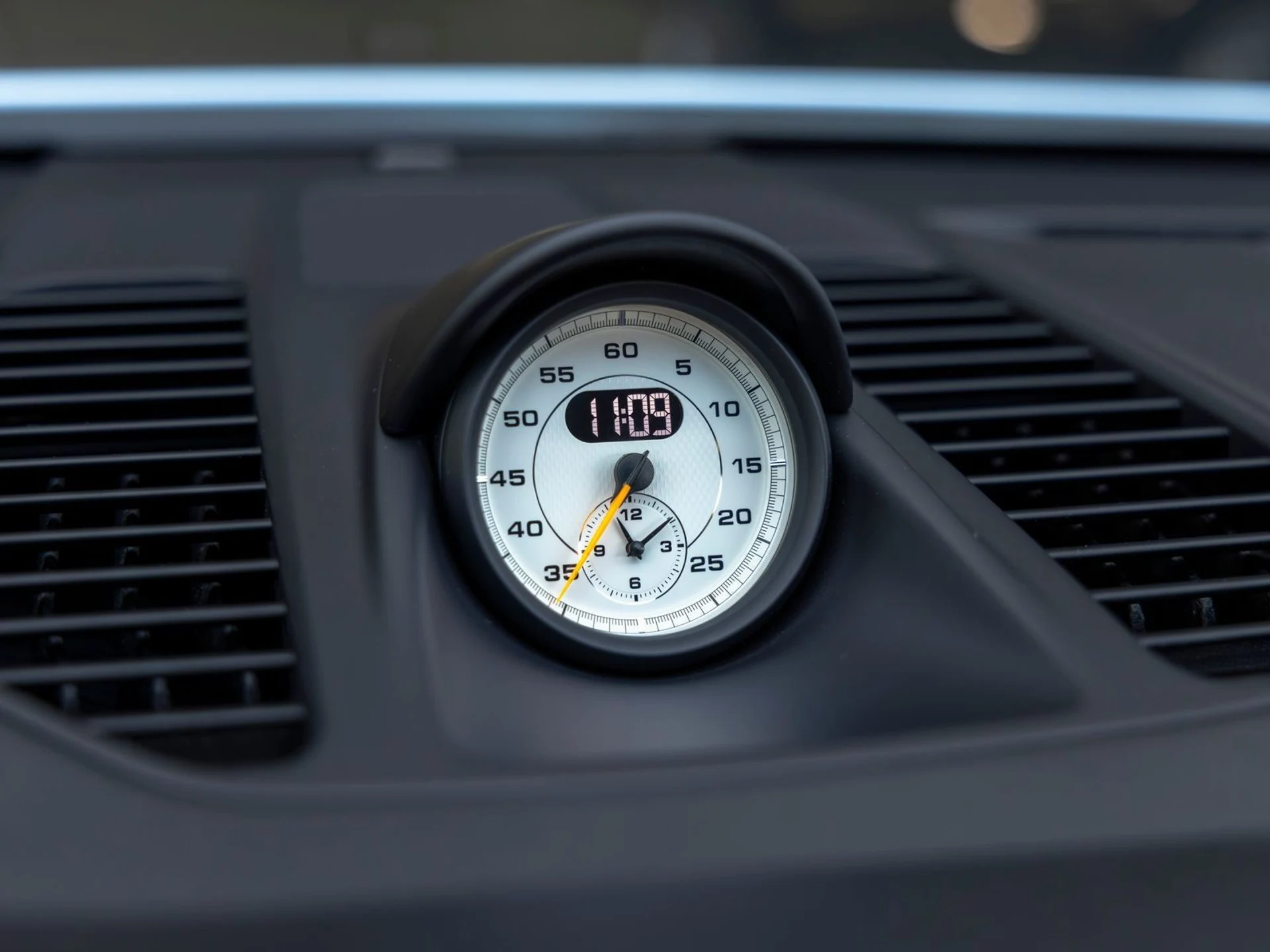 mph041_3341194659_42_aee116849d