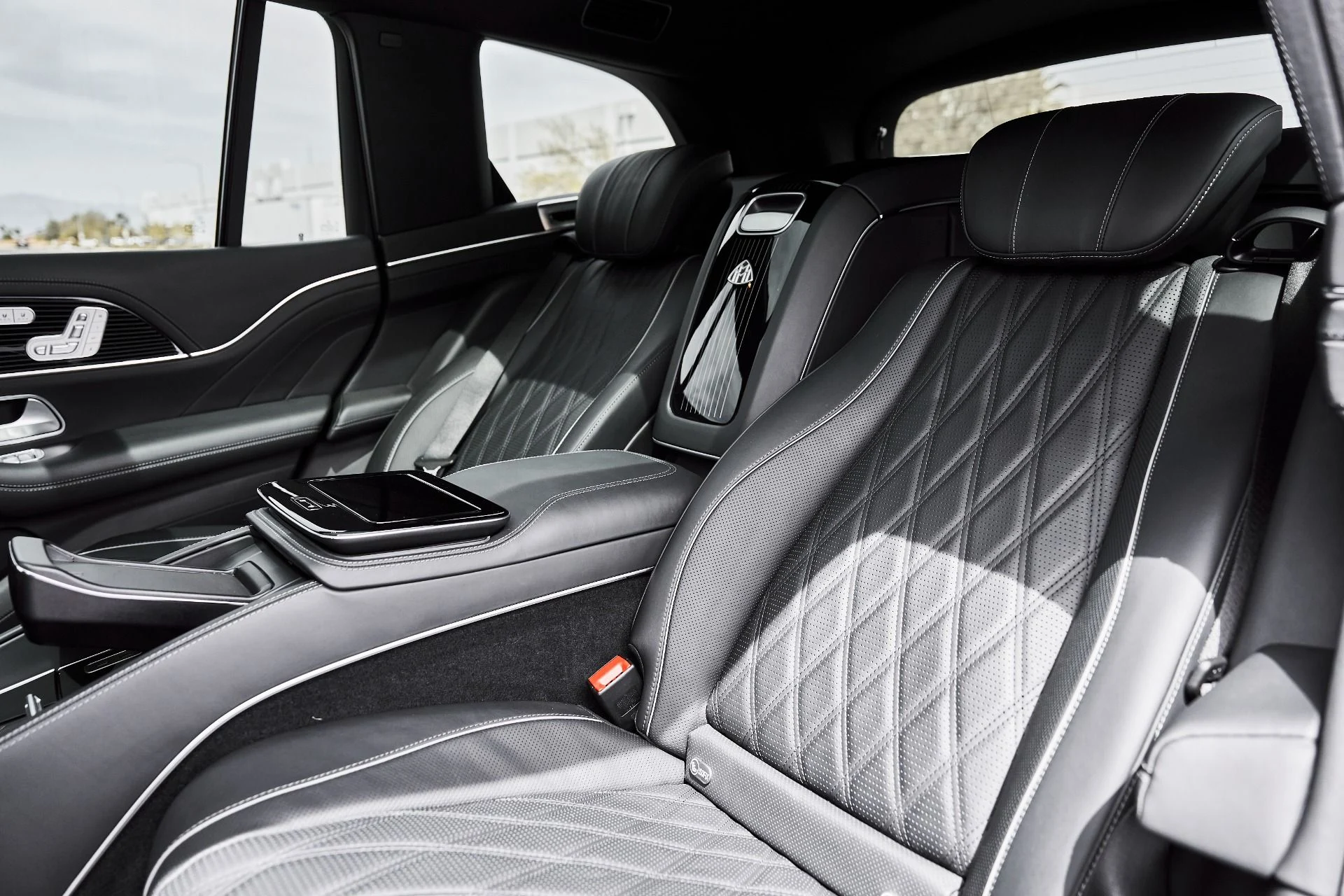 mph041_3348757375_Used_2024_Mercedes_Benz_GLS_Maybach_GLS_600_1776550616_39b12f376b