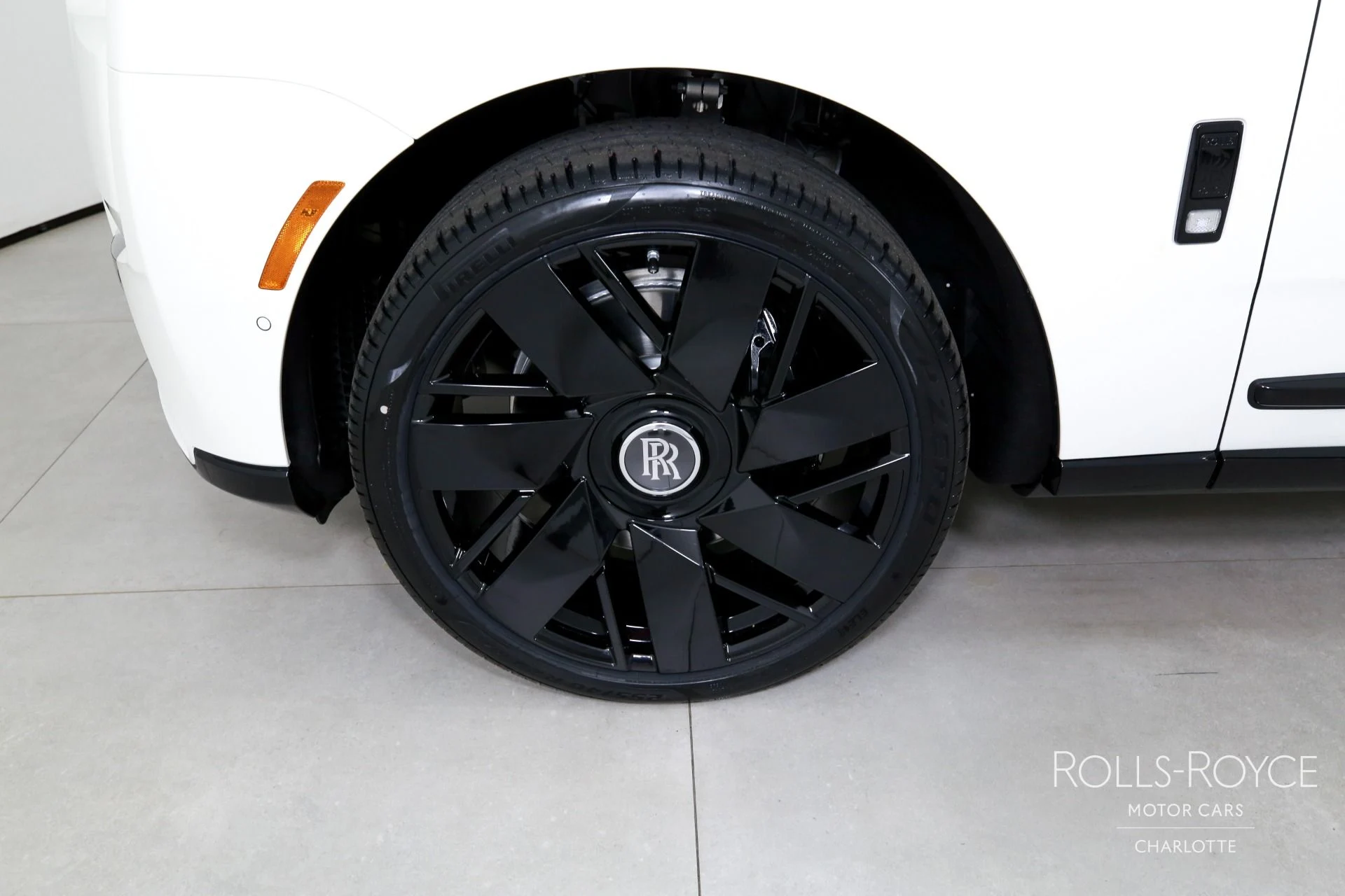 mph041_3351282327_Used_2026_Rolls_Royce_Cullinan_1778874560_b945144f80