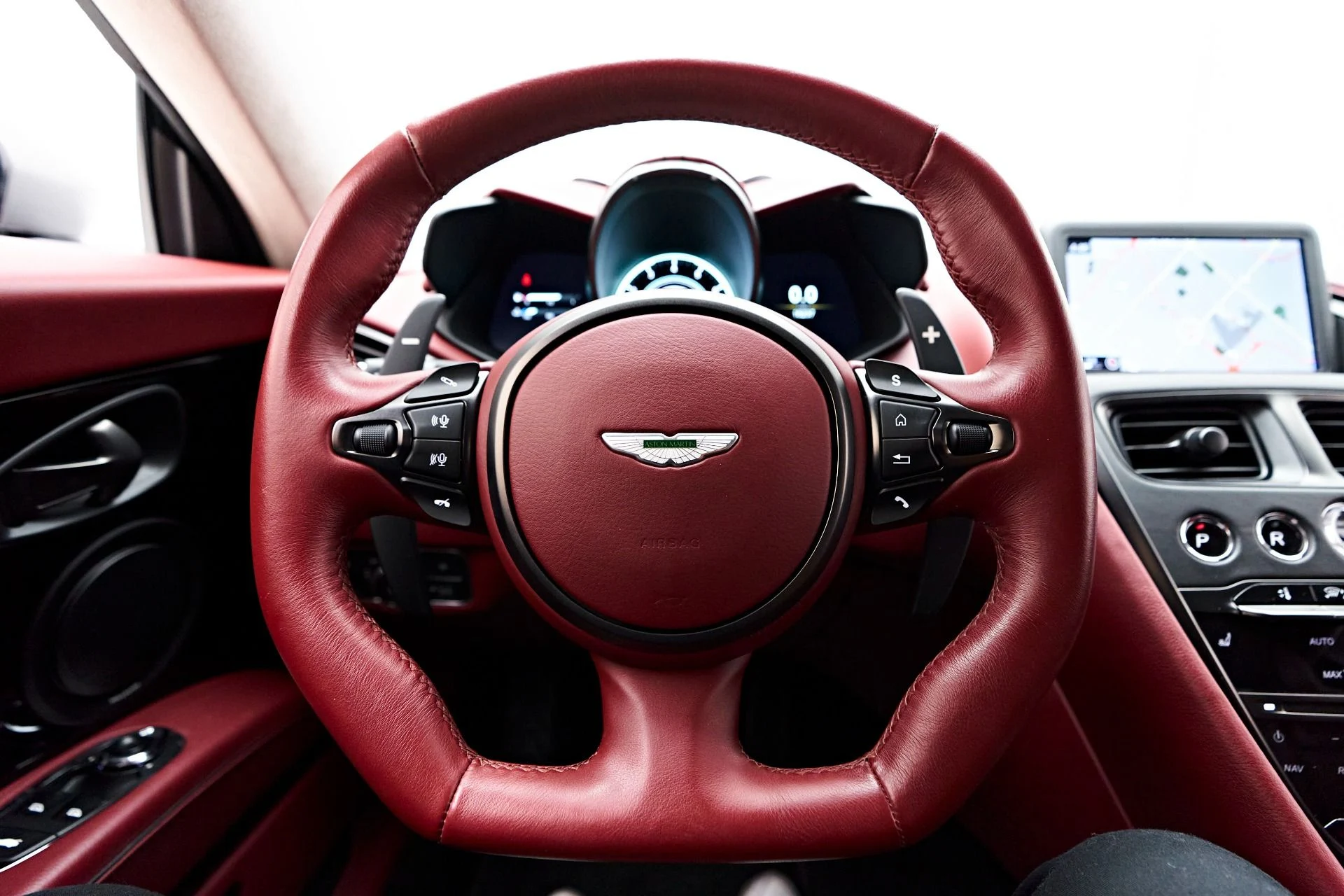 mph041_3355069994_Used_2021_Aston_Martin_DBS_Superleggera_1720056677_425bacffc4
