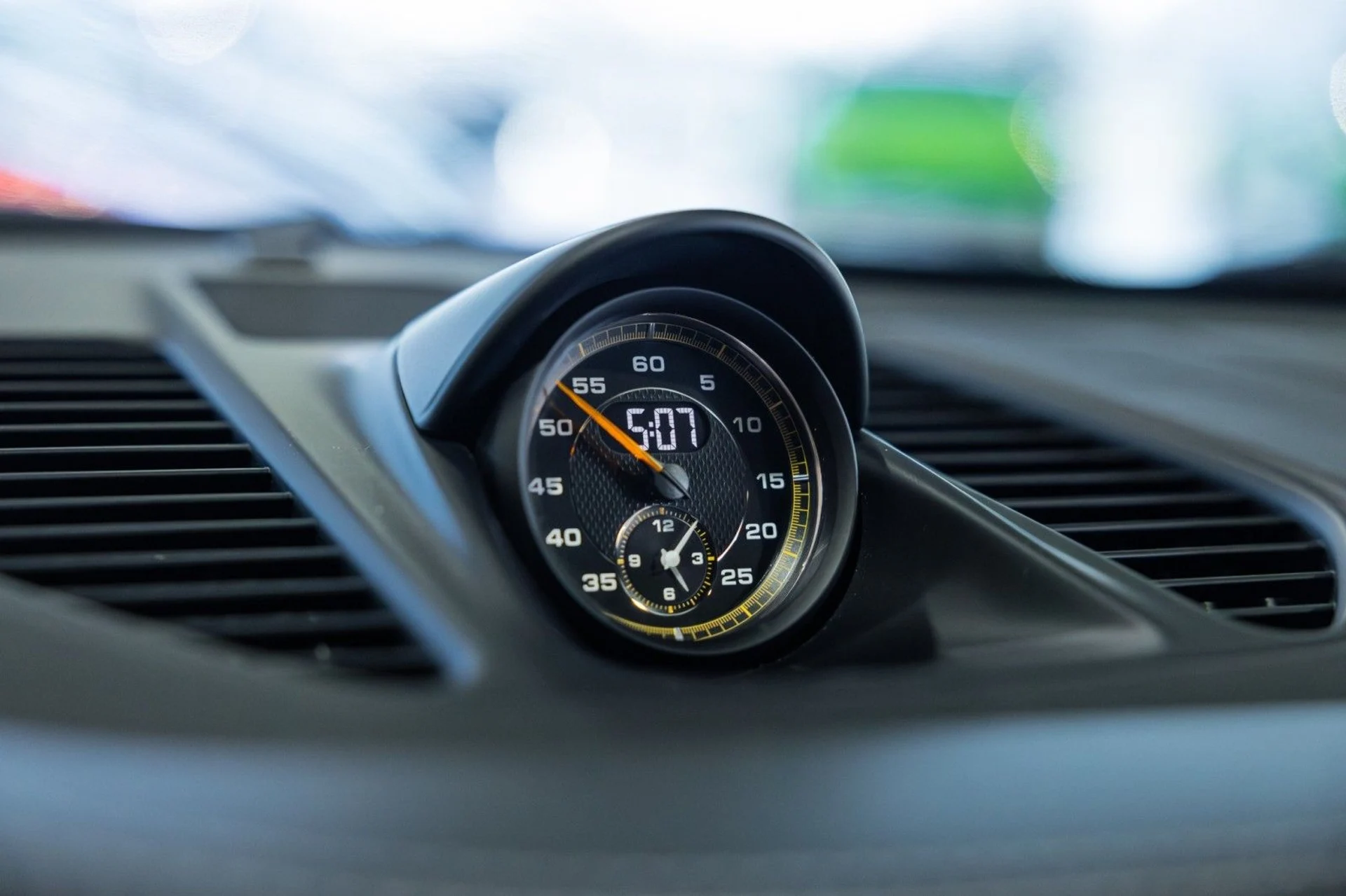 mph041_3360411569_a_A_6b5868952a