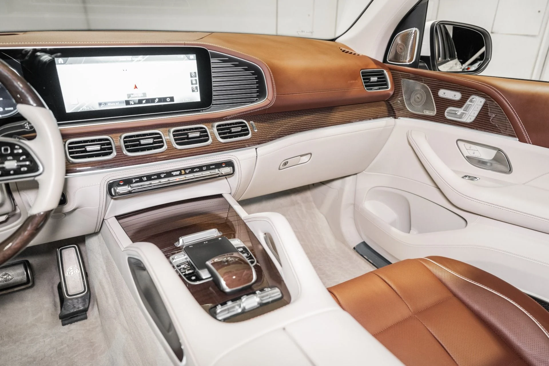 mph041_3368269069_Used_2022_Mercedes_Benz_GLS_Maybach_GLS_600_1761673303_7f5b95d22b