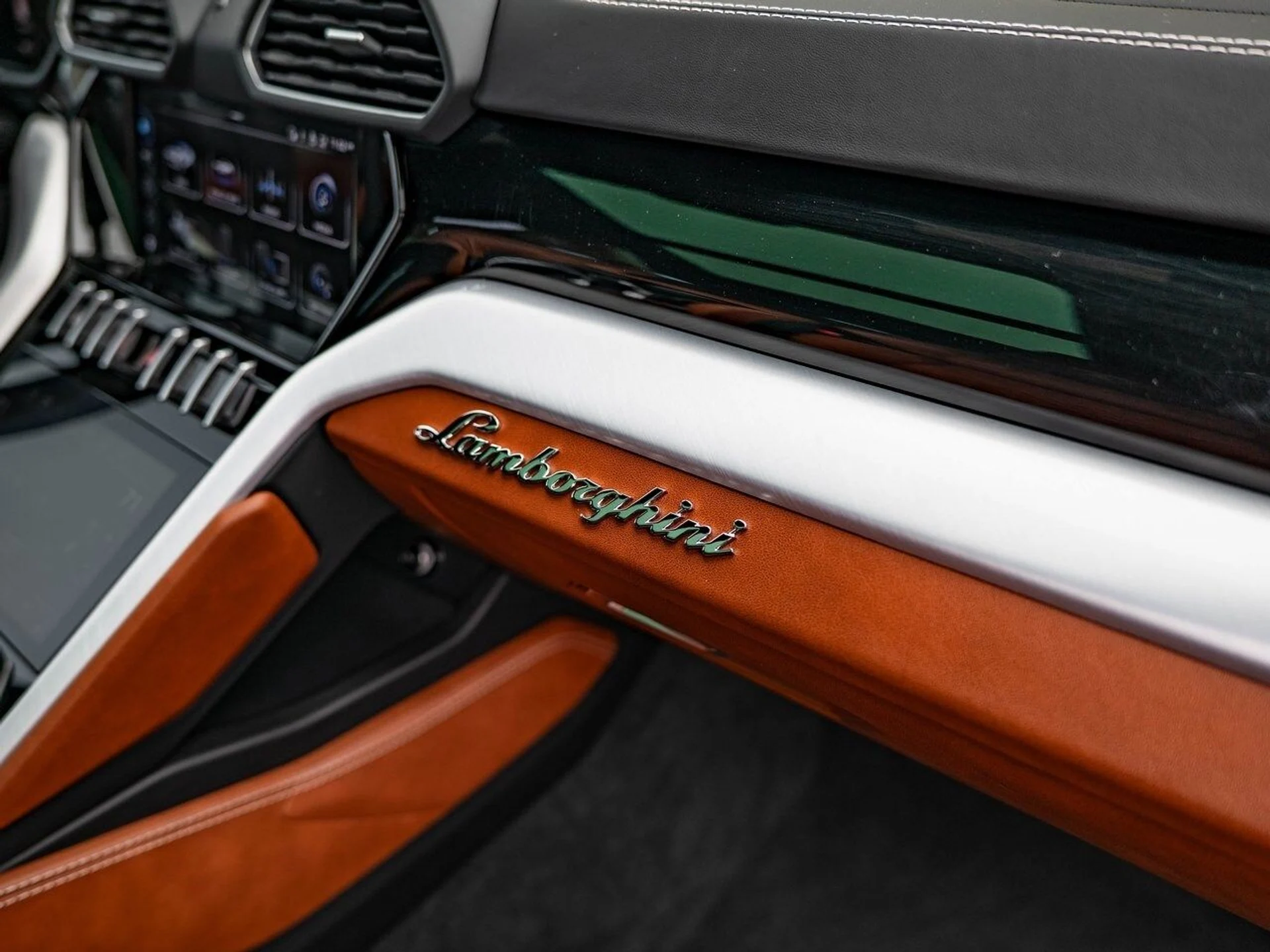 mph041_339060666_1906a0595c98f95e01e03c359a23cc9cx_f86b8456a0