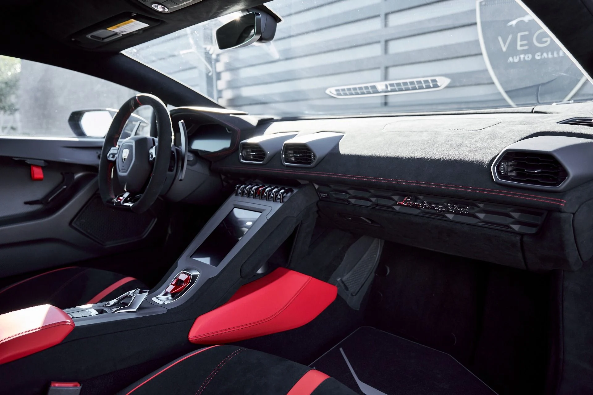 mph041_3392541402_Used_2024_Lamborghini_Huracan_STO_1768271438_095ee15d64