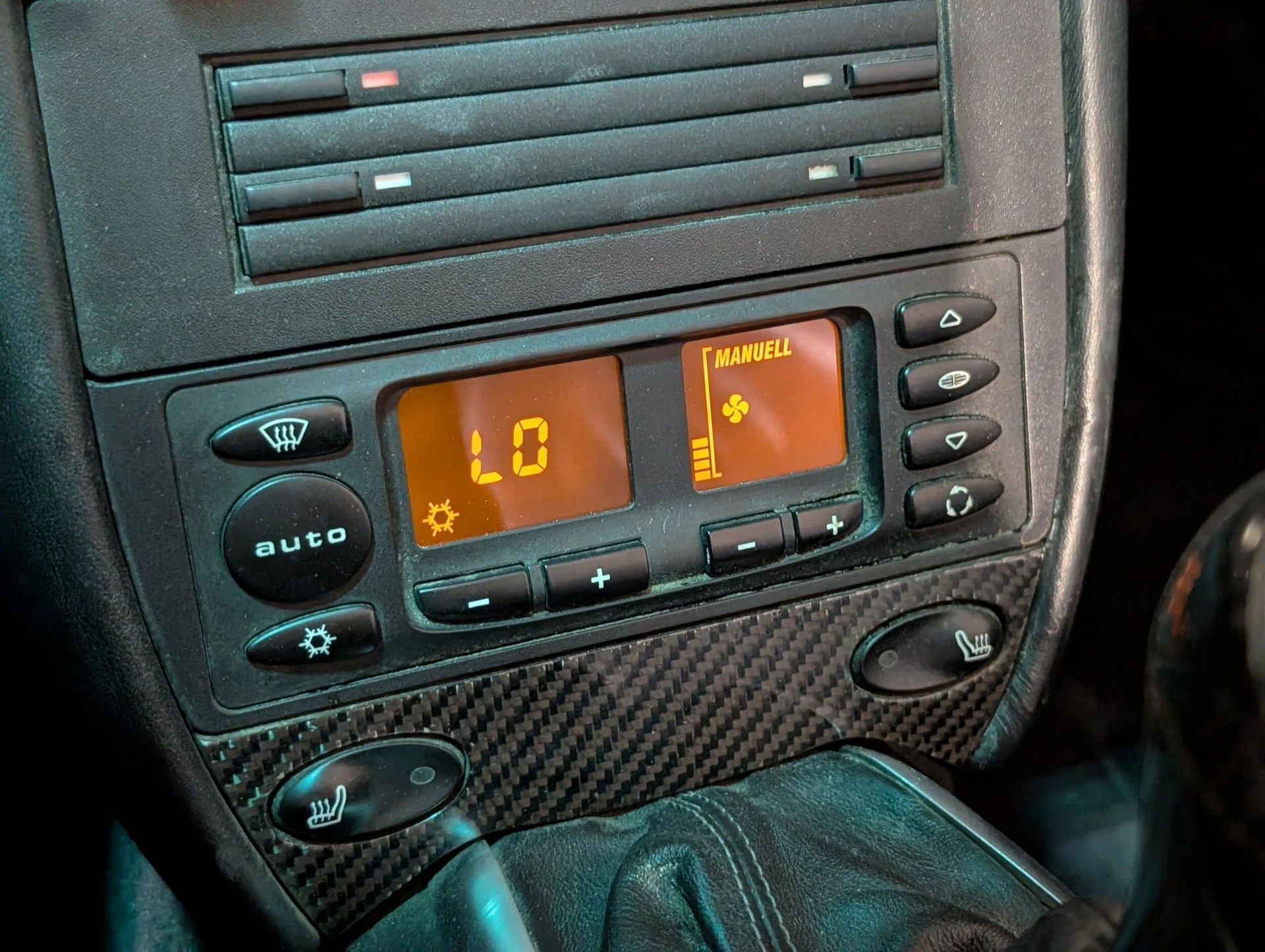 mph041_3407892295_de73d6477a7f36b2caf6773298fe30f3x_d6fcffa317