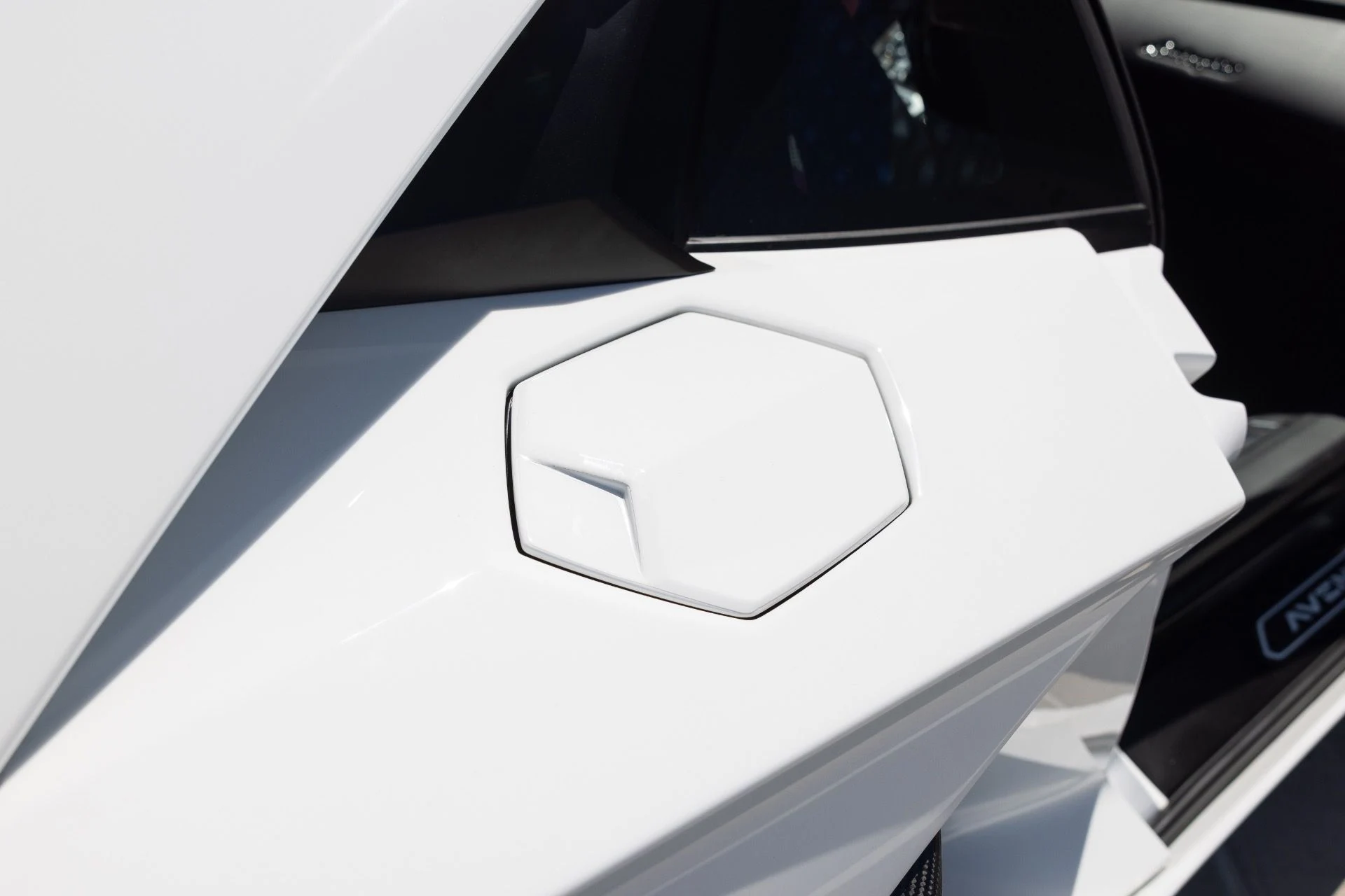 mph041_3411214451_Used_2015_Lamborghini_Aventador_LP_700_4_1785451056_e8bdf582f6