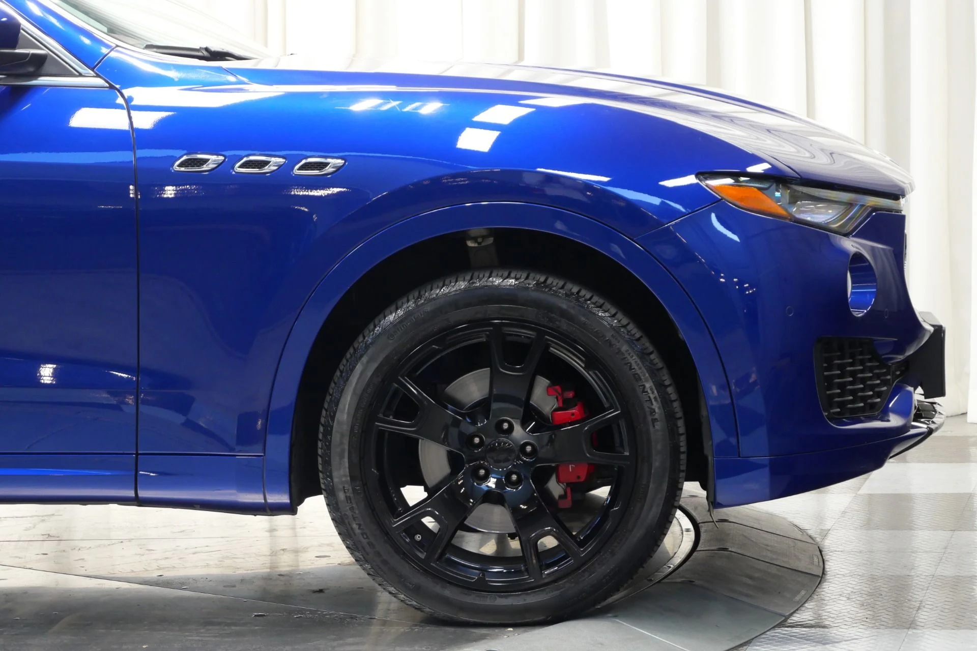 mph041_3436185765_Used_2017_Maserati_Levante_1761068079_7aedfcf067