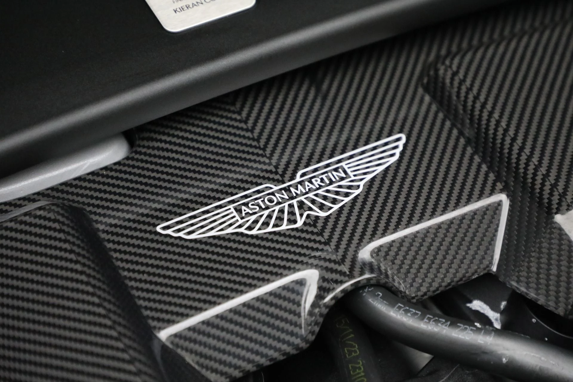 mph041_3439633524_New_2025_Aston_Martin_Vanquish_158e9b2fdd