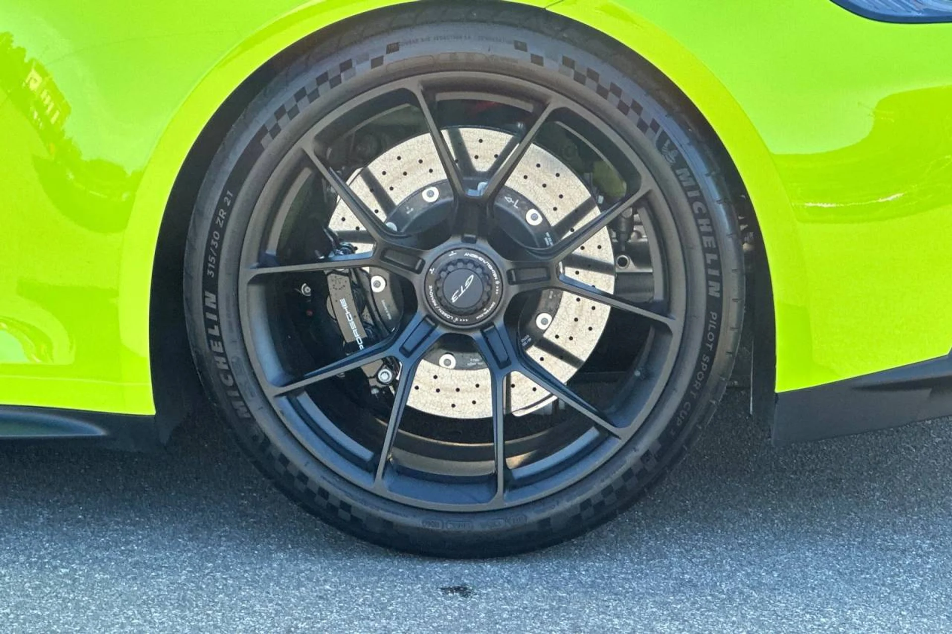 mph041_3453572786_1280_ad34911c26