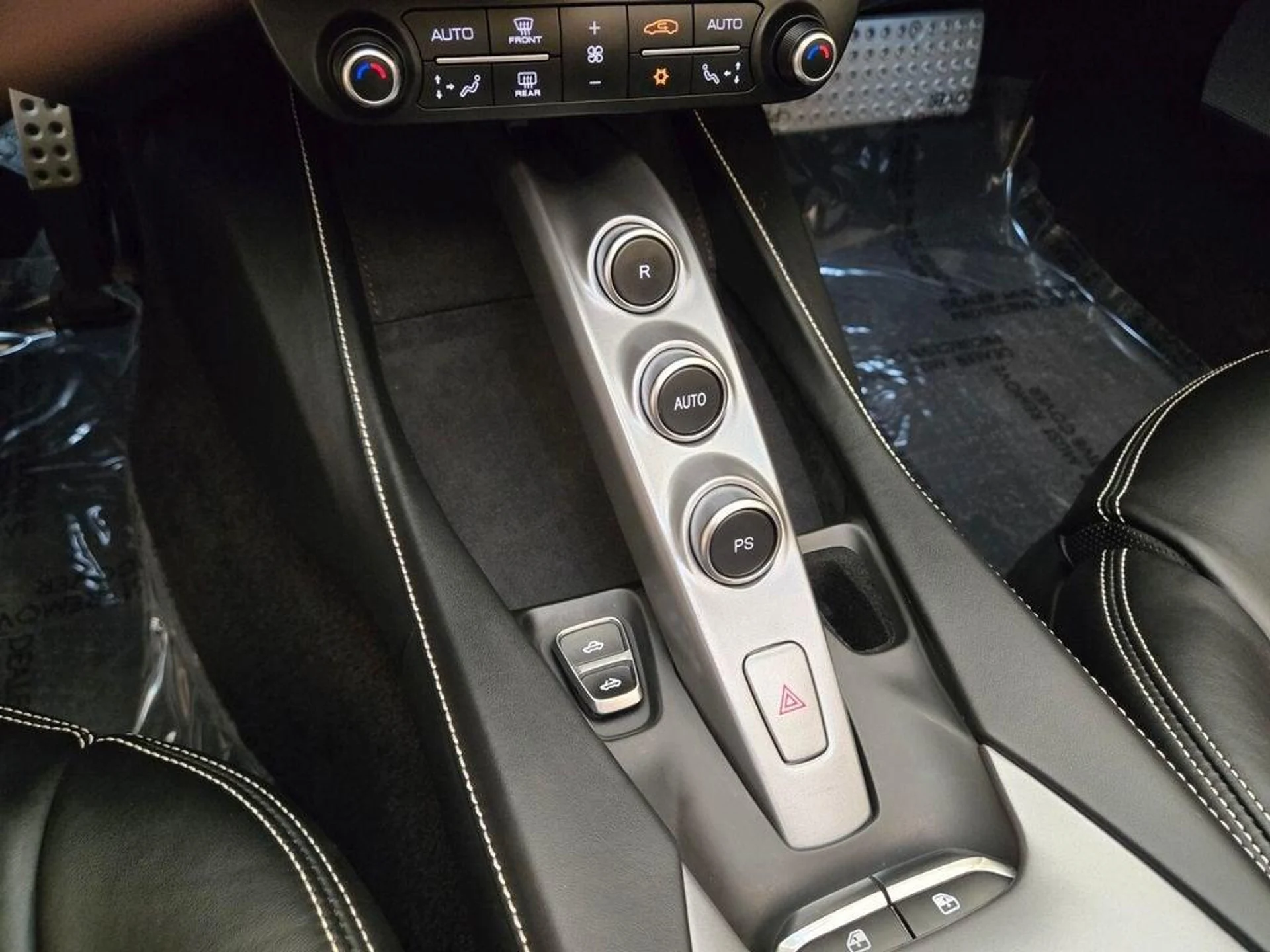 mph041_3465413766_Used_2022_Ferrari_Portofino_M_1771611781_9fa9166ae0