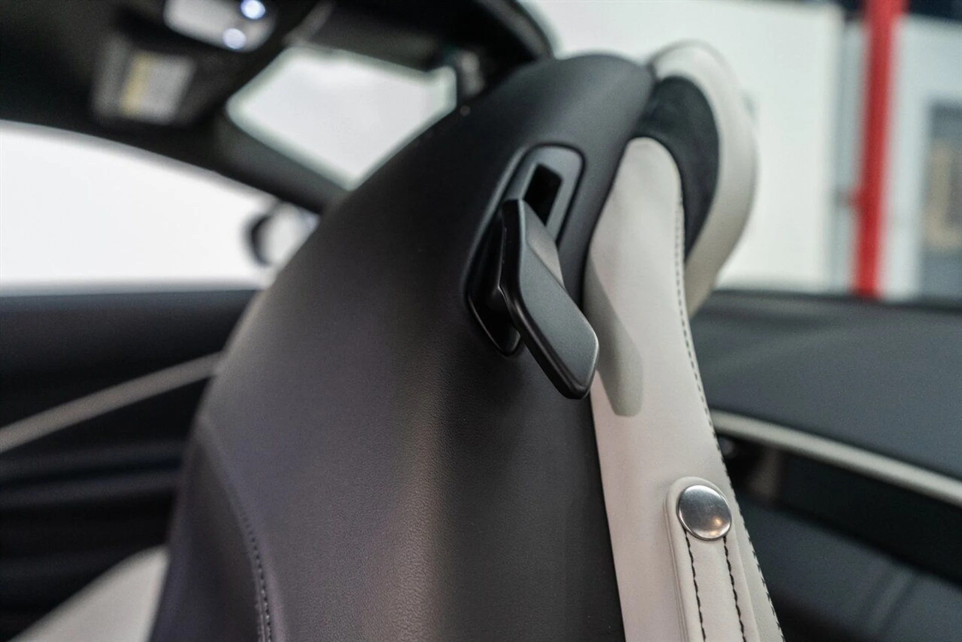 mph041_3468885983_26418a8b4b_1280_6751ee89a5