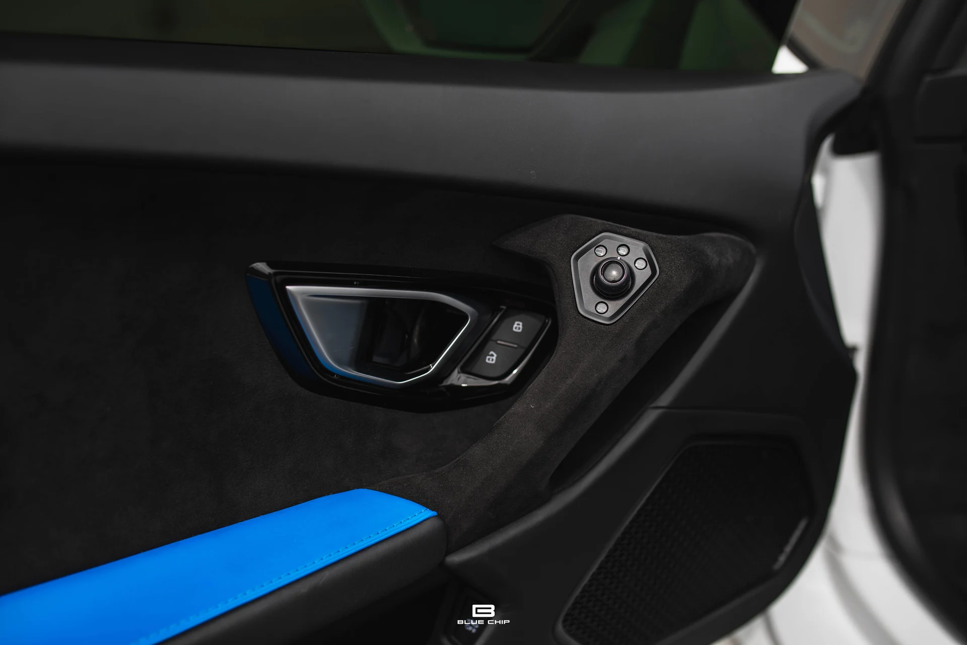 mph041_3475310156_69cefbb57a464df1fc5f9494_93_A2969_abcedabb68