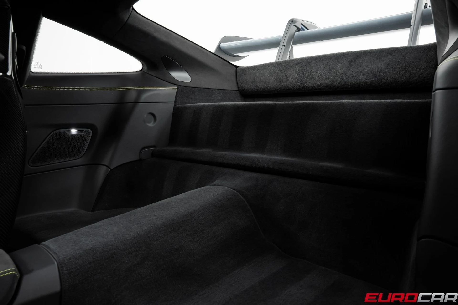 mph041_3480637643_image_42_9a3b3db207