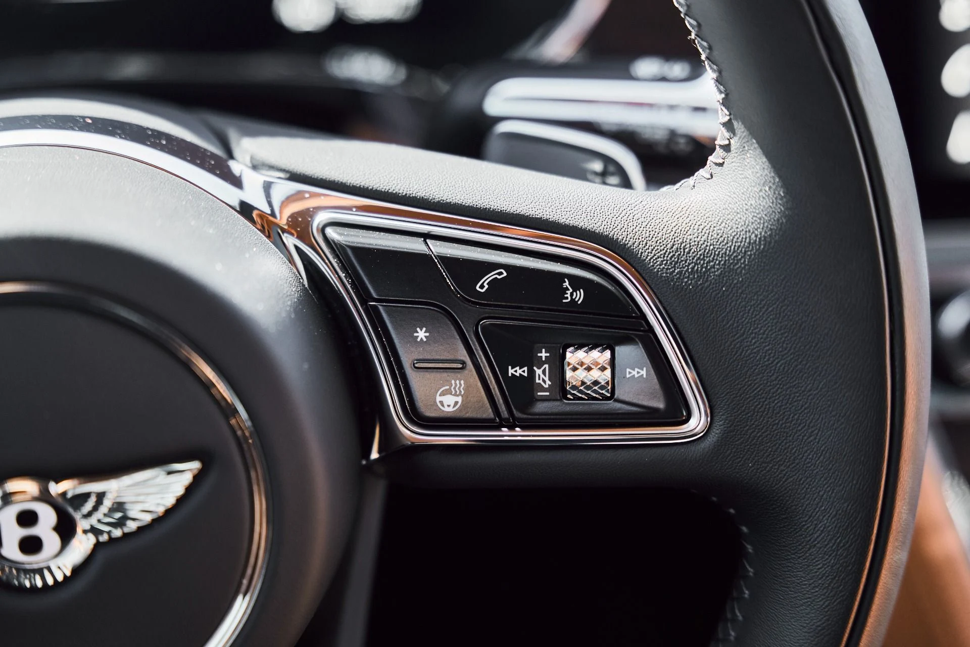 mph041_3483871578_Used_2025_Bentley_Continental_GT_Speed_1775343872_1de6f6e2e8