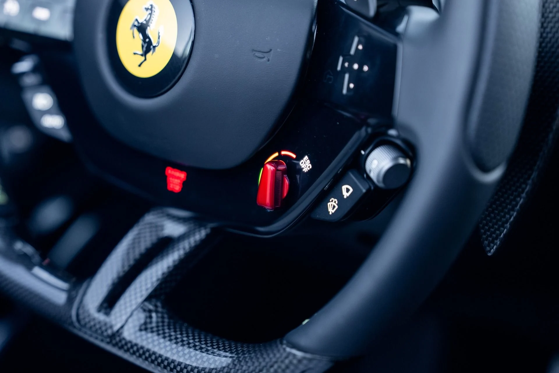 mph041_3488318761_Used_2024_Ferrari_Roma_Spider_1764029041_5f57506d99