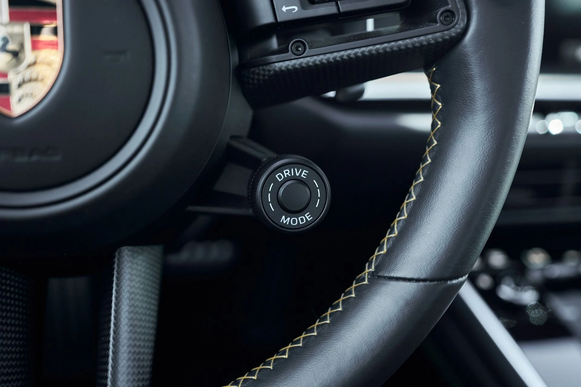 mph041_3498942000_Used_2023_Porsche_911_Turbo_S_1762306964_4482e64975