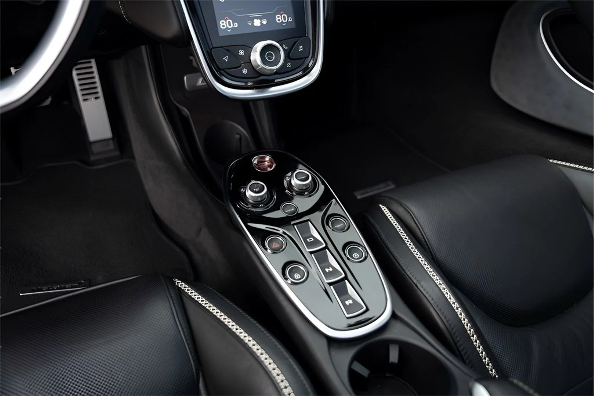 mph041_3503336864_image_43_9a9c0e765e