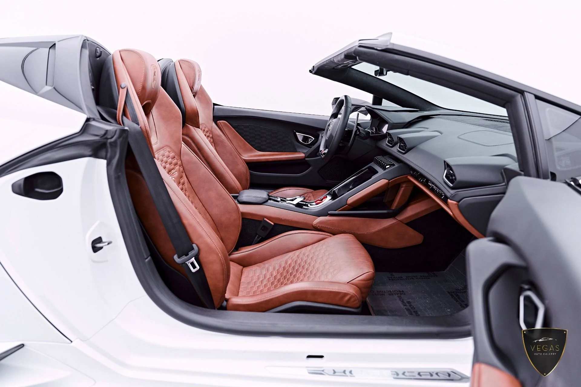 mph041_3508243265_Used_2020_Lamborghini_Huracan_EVO_Base_1782523467_406878b7e1