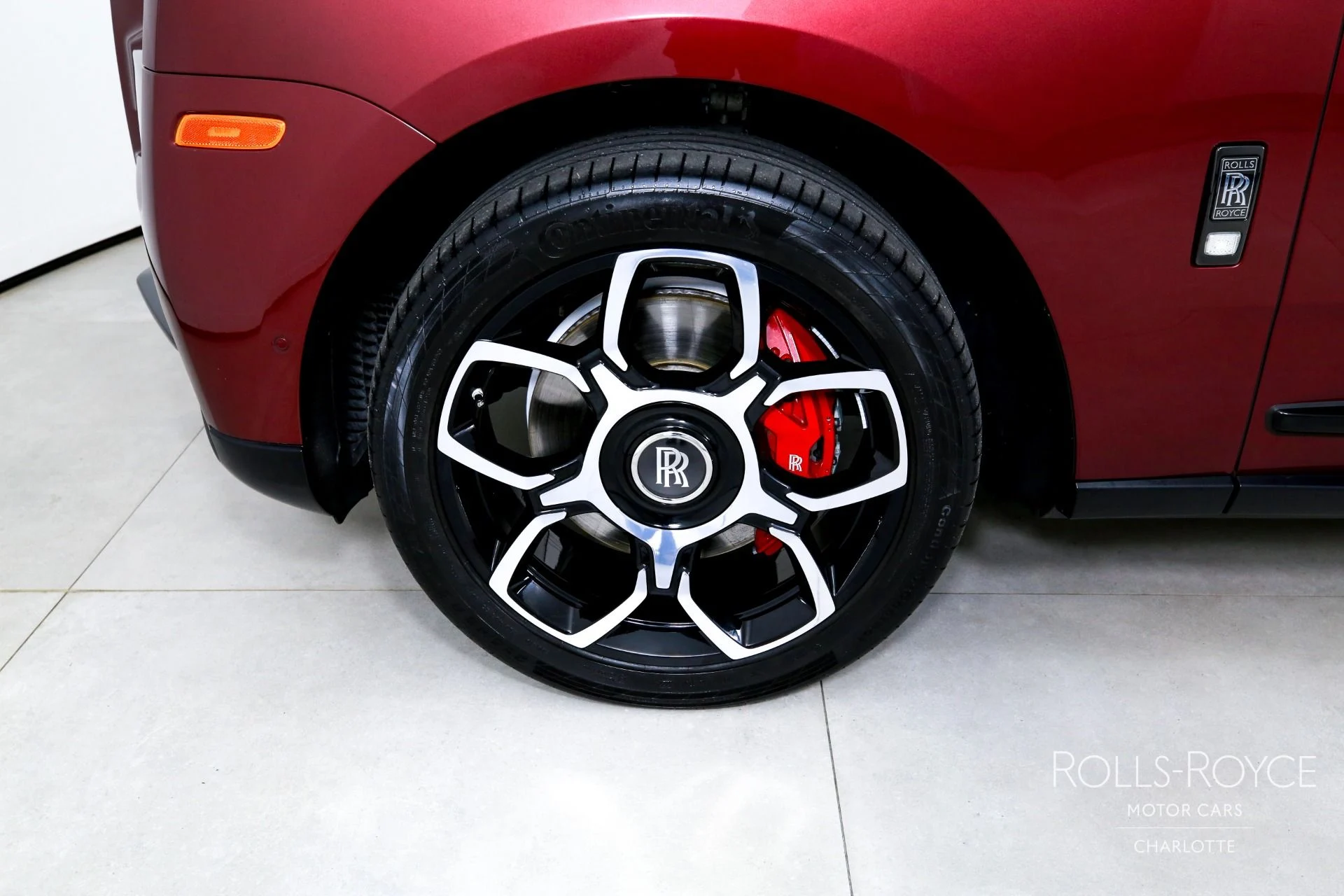 mph041_3510905_Used_2022_Rolls_Royce_Black_Badge_Cullinan_1769449114_a3c079f38e