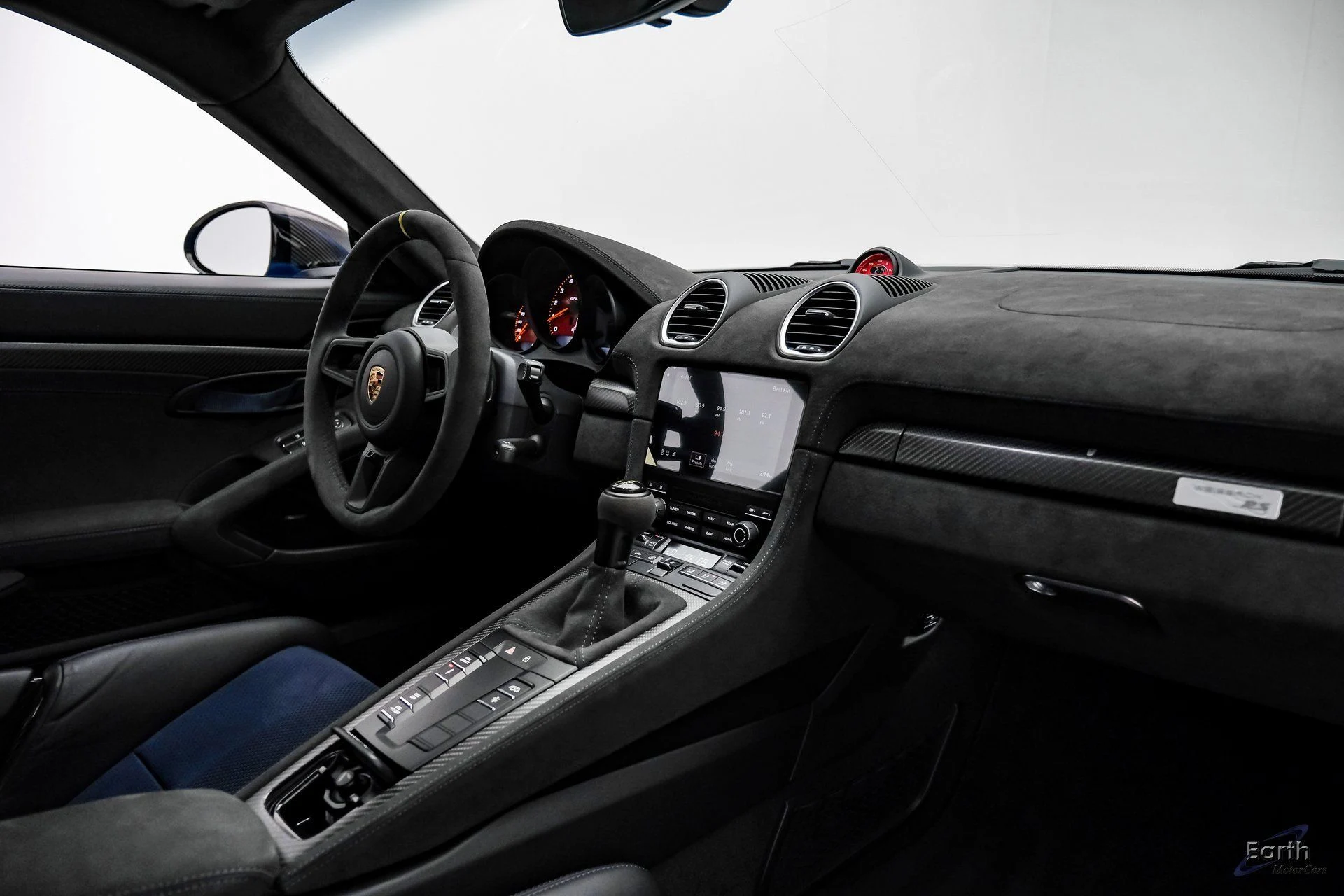 mph041_3520137872_0133a21ec03502d20a0158067aecd398x_093158f6c8