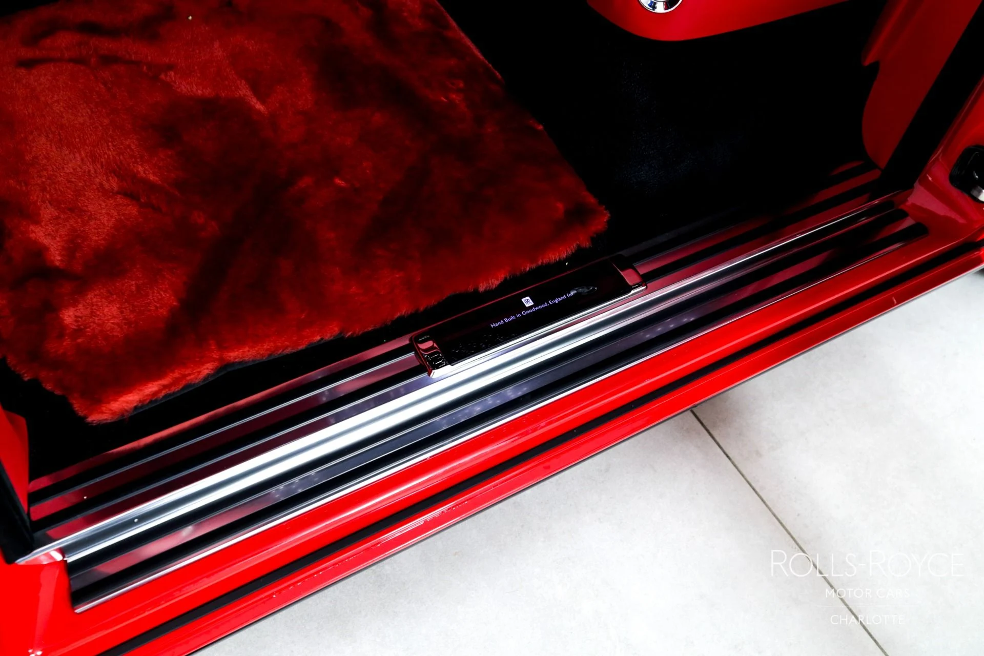 mph041_3553502881_Used_2024_Rolls_Royce_Phantom_EWB_1745331557_0dee2b61c6