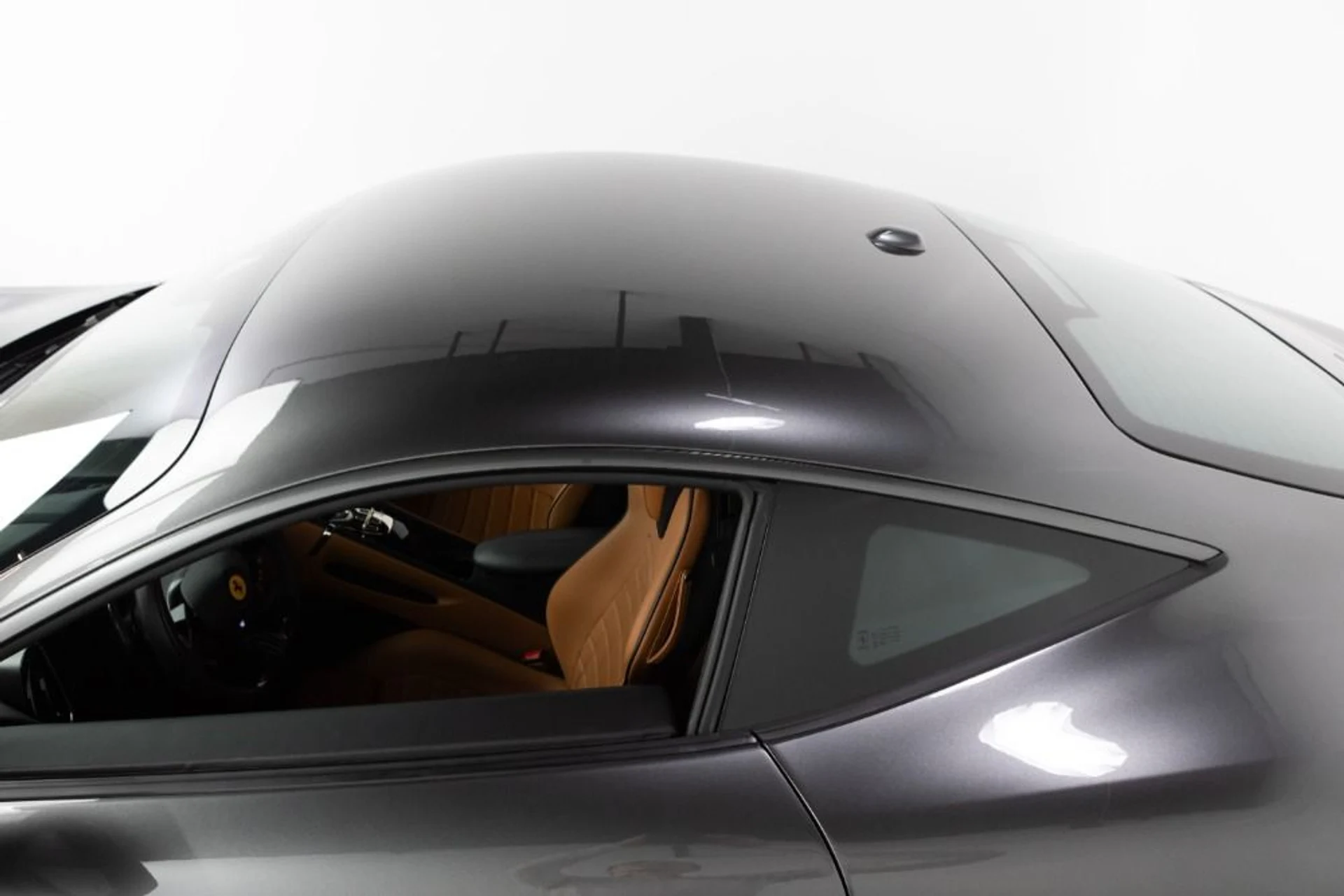 mph041_3568578489_Used_2023_Ferrari_Roma_0f0b38a54f