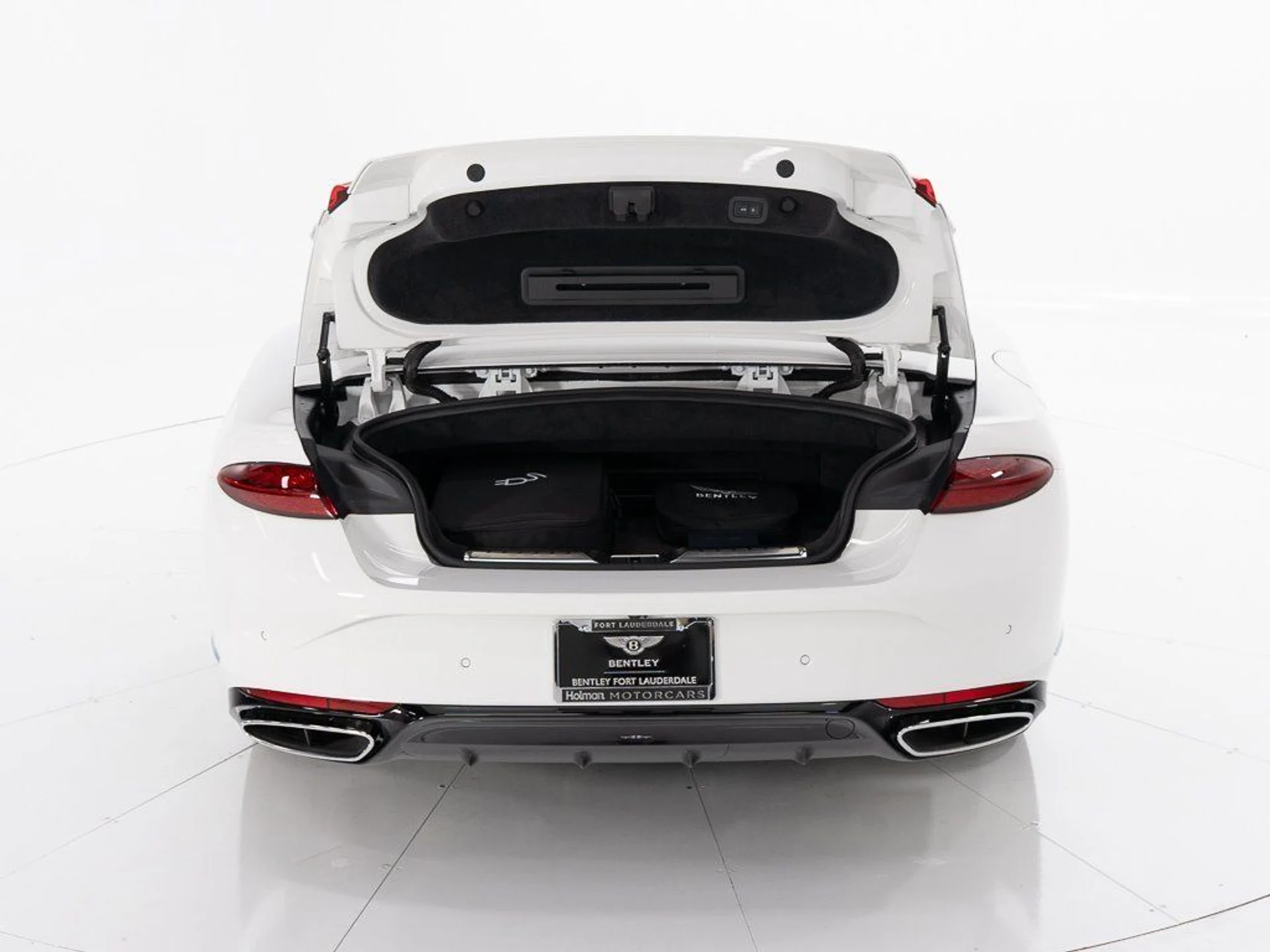 mph041_3570711283_43687a009543b54d2875ca8712336e78_35189339ac