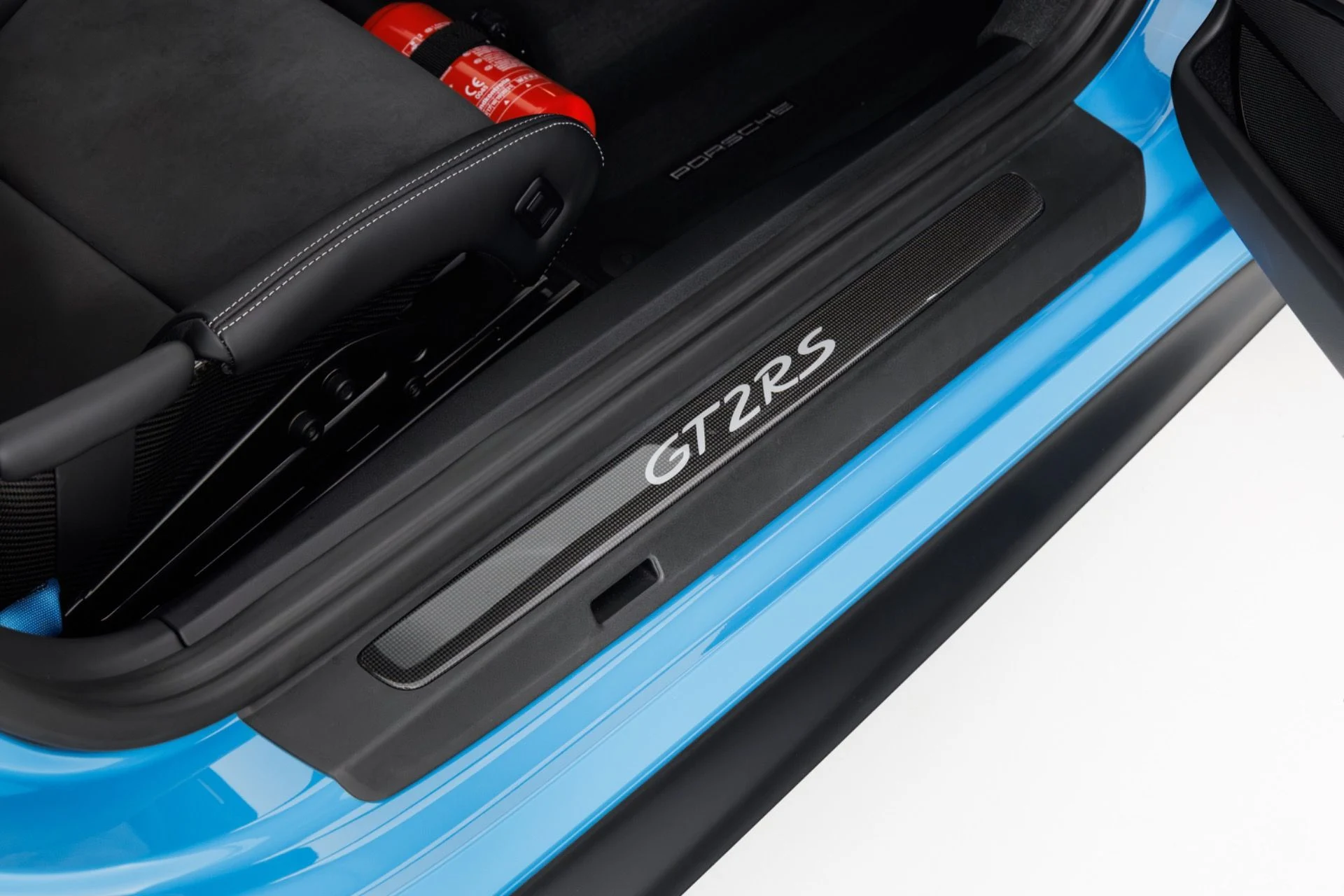 mph041_3590125872_Used_2019_Porsche_911_GT_2_RS_1792013912_f6844e9195