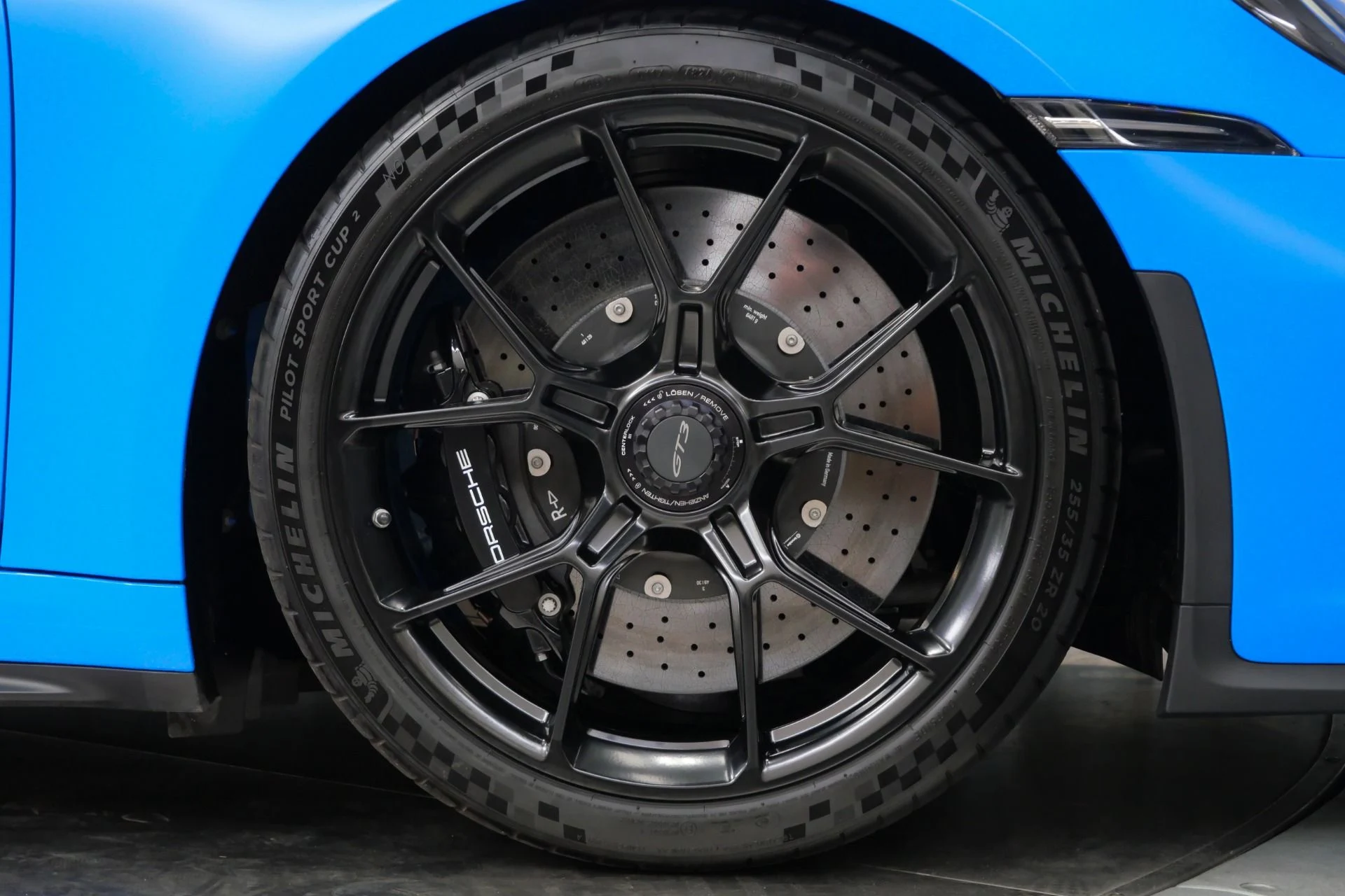 mph041_3590135920_Used_2022_Porsche_911_GT_3_Full_Matte_PPF_Carbon_Roof_and_Mirrors_Yellow_Deviating_Stitching_1760037912_4575b8b9e0