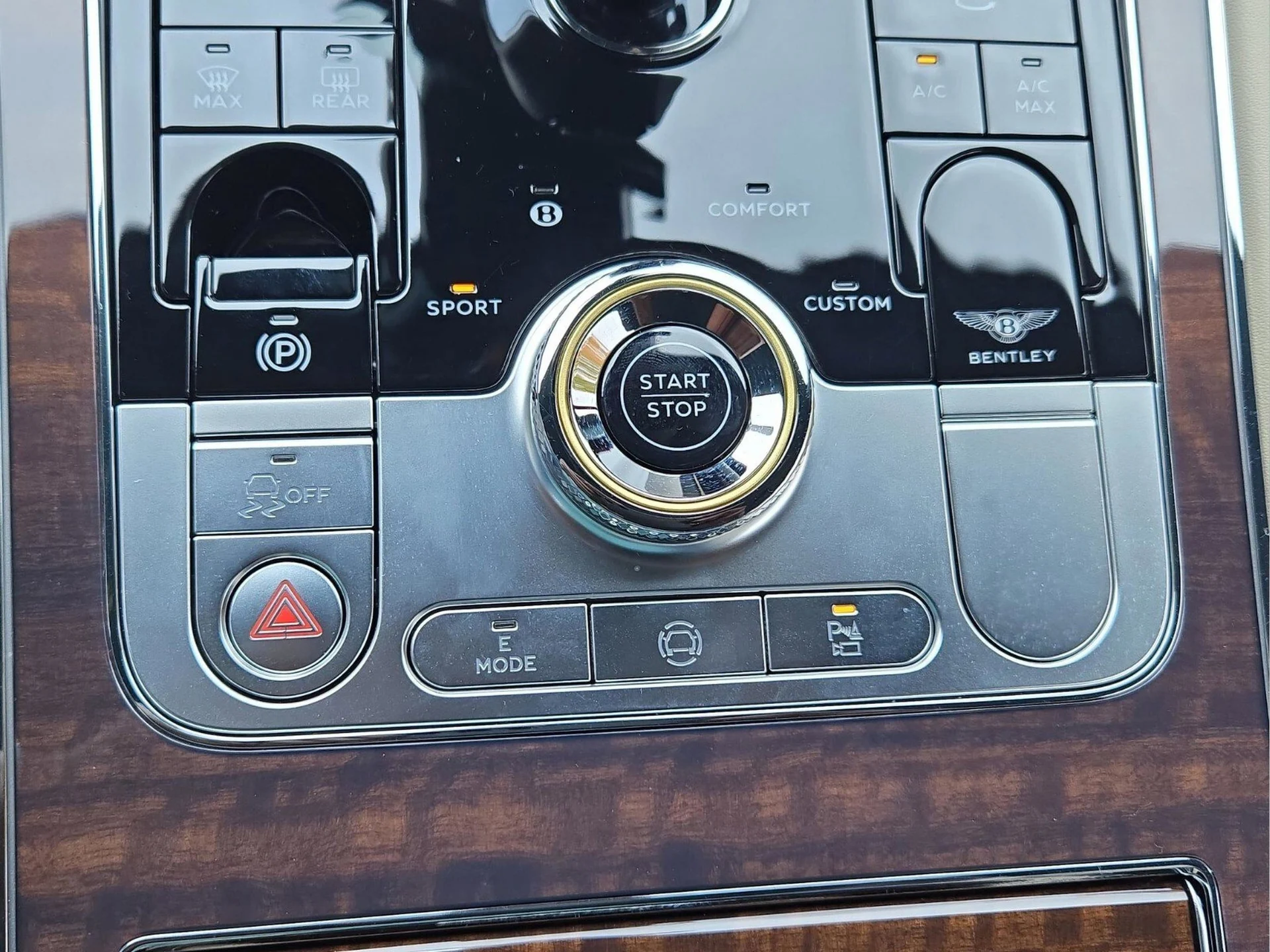 mph041_3628647332_0892c2711d8662a264e8fb6f80f1a72dx_bf8677a0d5