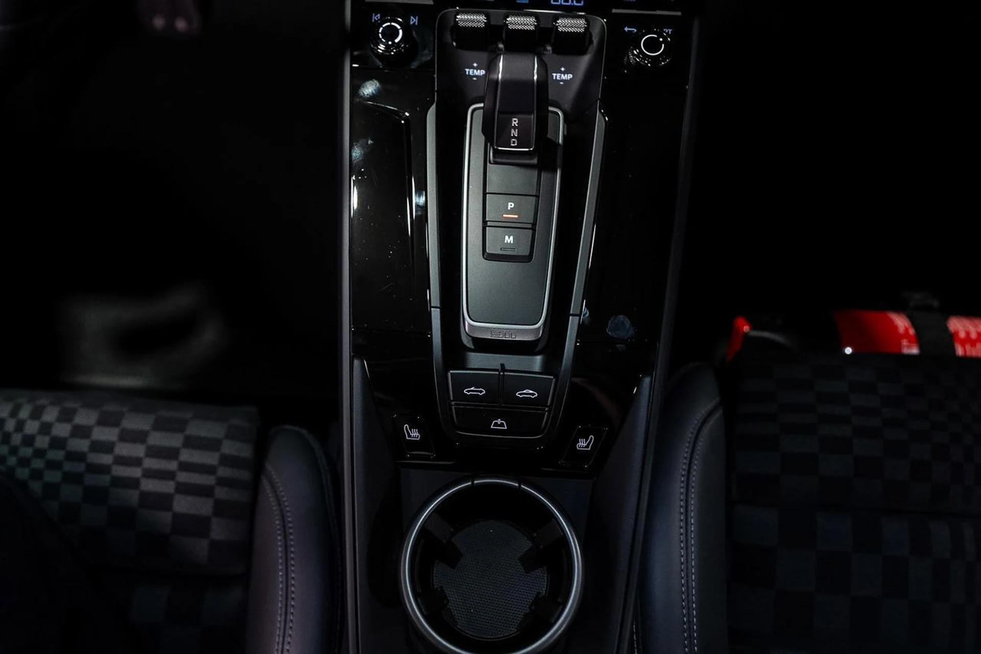 mph041_364015142_f1394066f47f39a681c6821a447a9258_765ee798f0