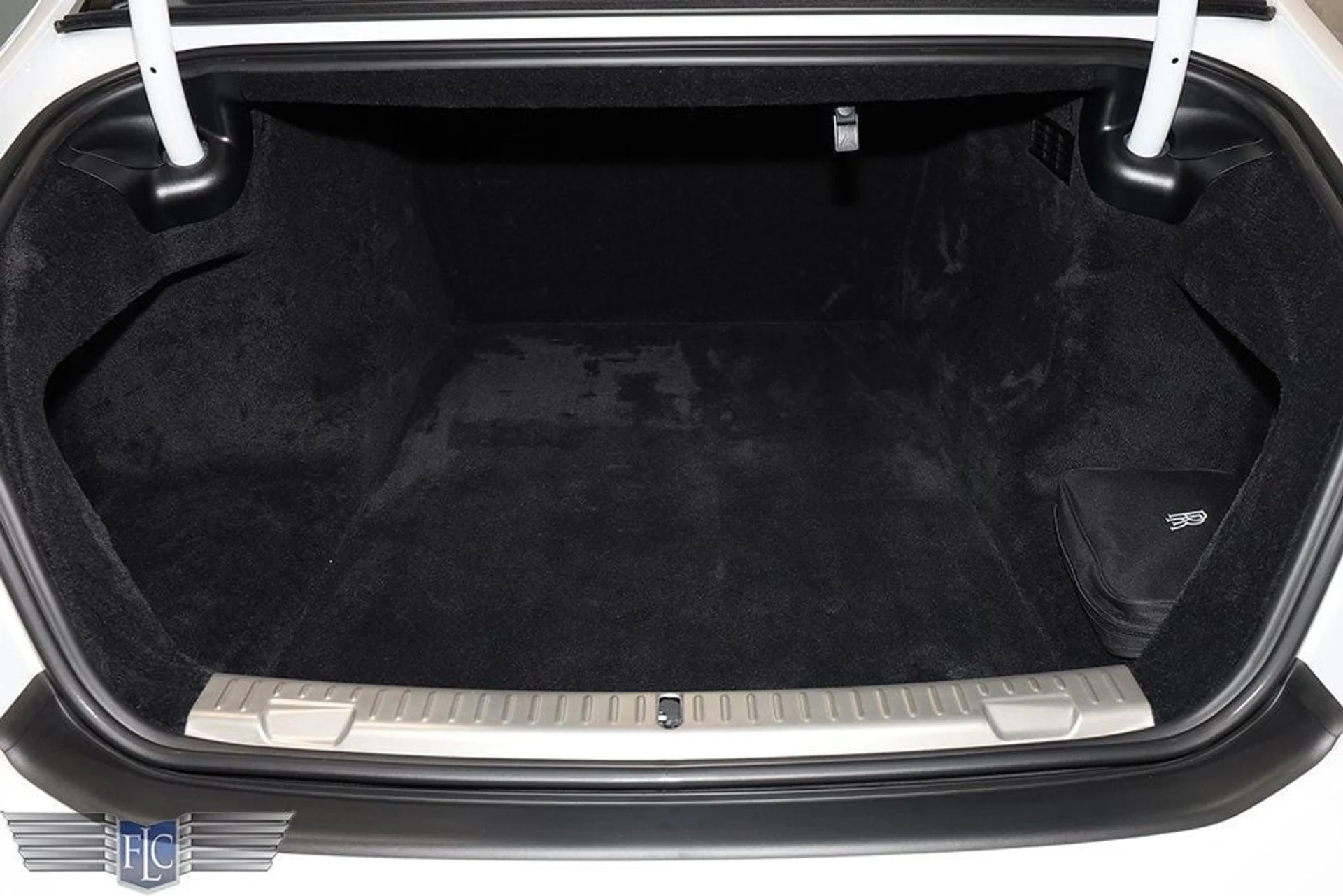 mph041_3666402353_used_2021_rolls_royce_ghost_withghostpackage_9689_21336772_42_1024_f1dff26a22